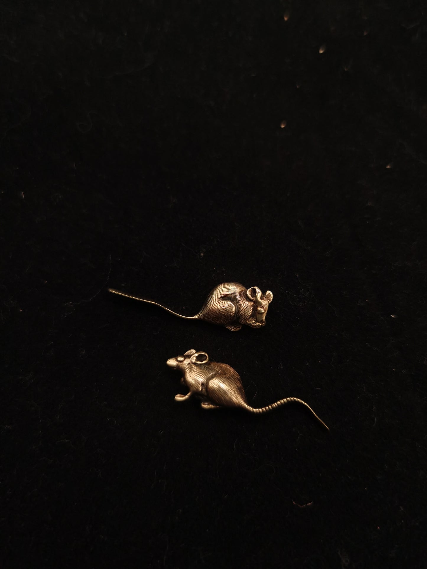 Japanese Type Golden rat Menuki for Katana and Wakziashi and Tanto Y104