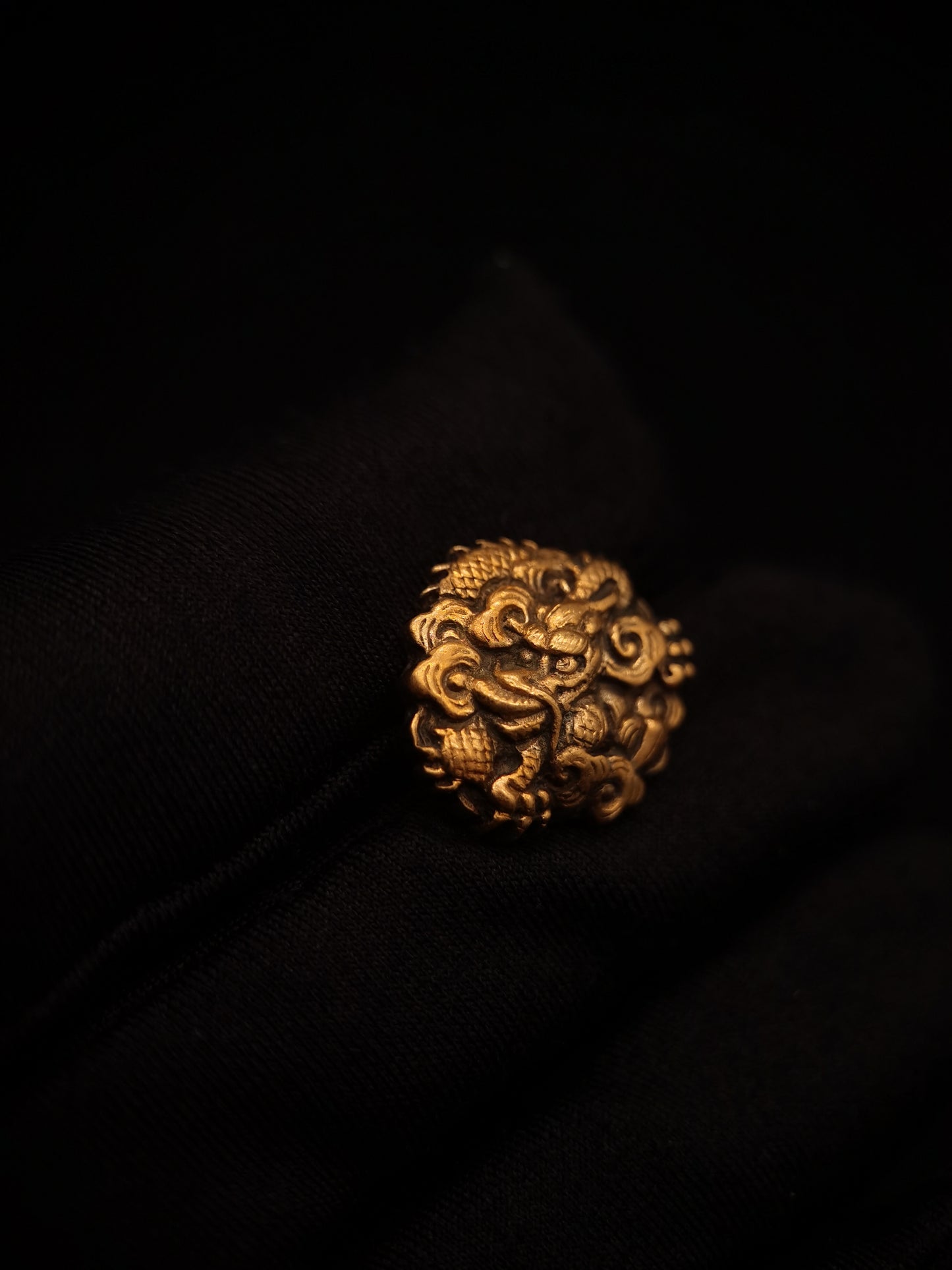 Japanese Type Small Cloud Dragon Pattern Menuki for wakziashi and Tanto Y118