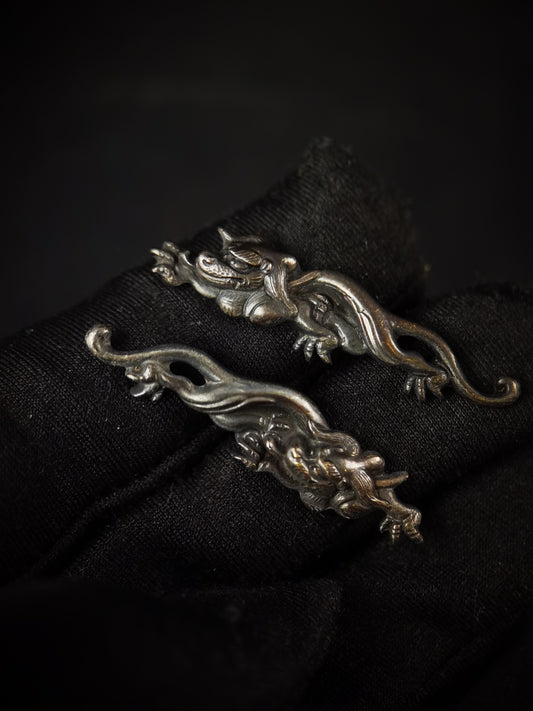 Japanese Type Small Black Rain Dragon Menuki for wakziashi Y012