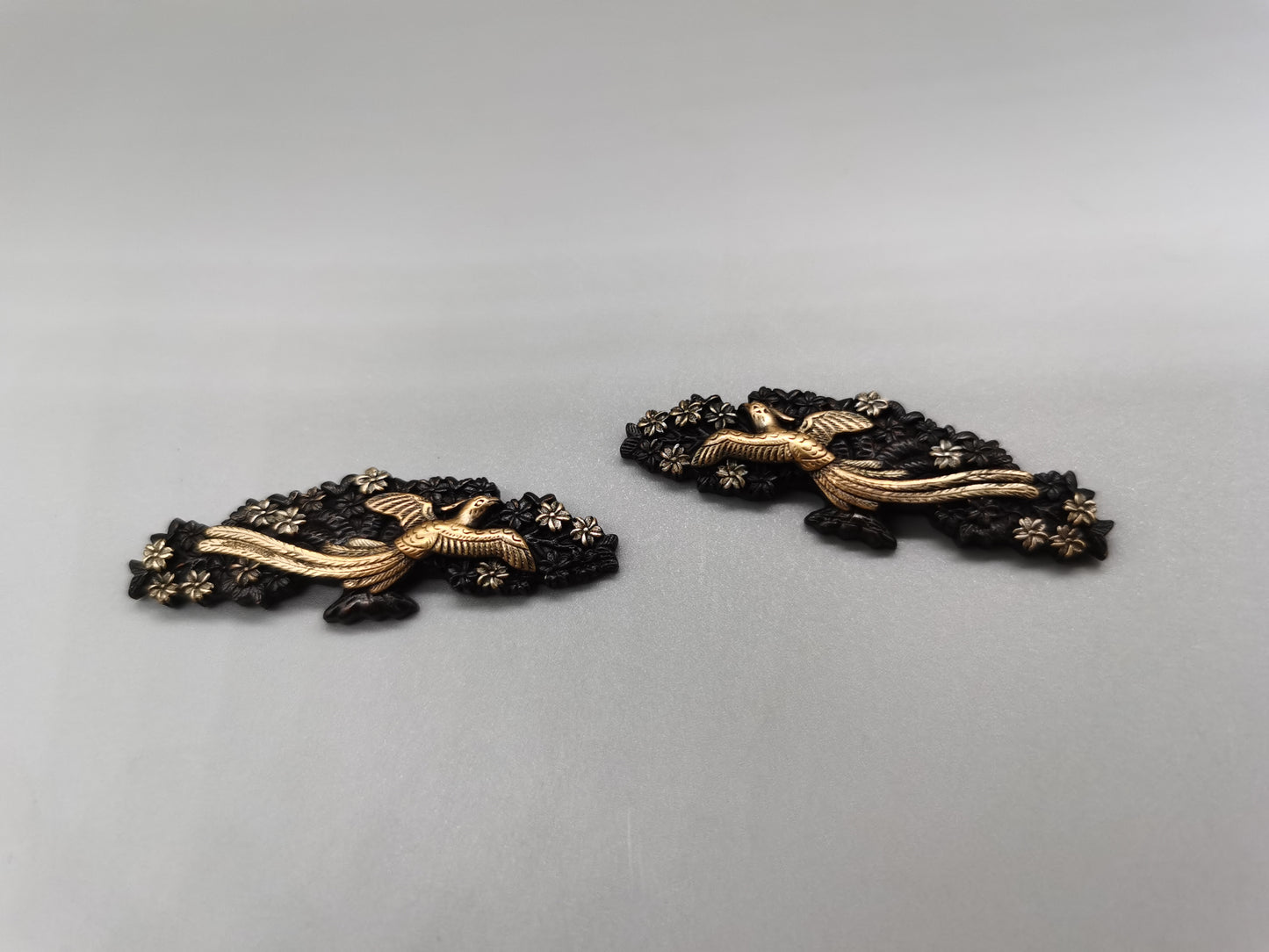 Japanese Type Golden Cherry Blossom Phoenix Menuki for Katana and wakziashi Y020