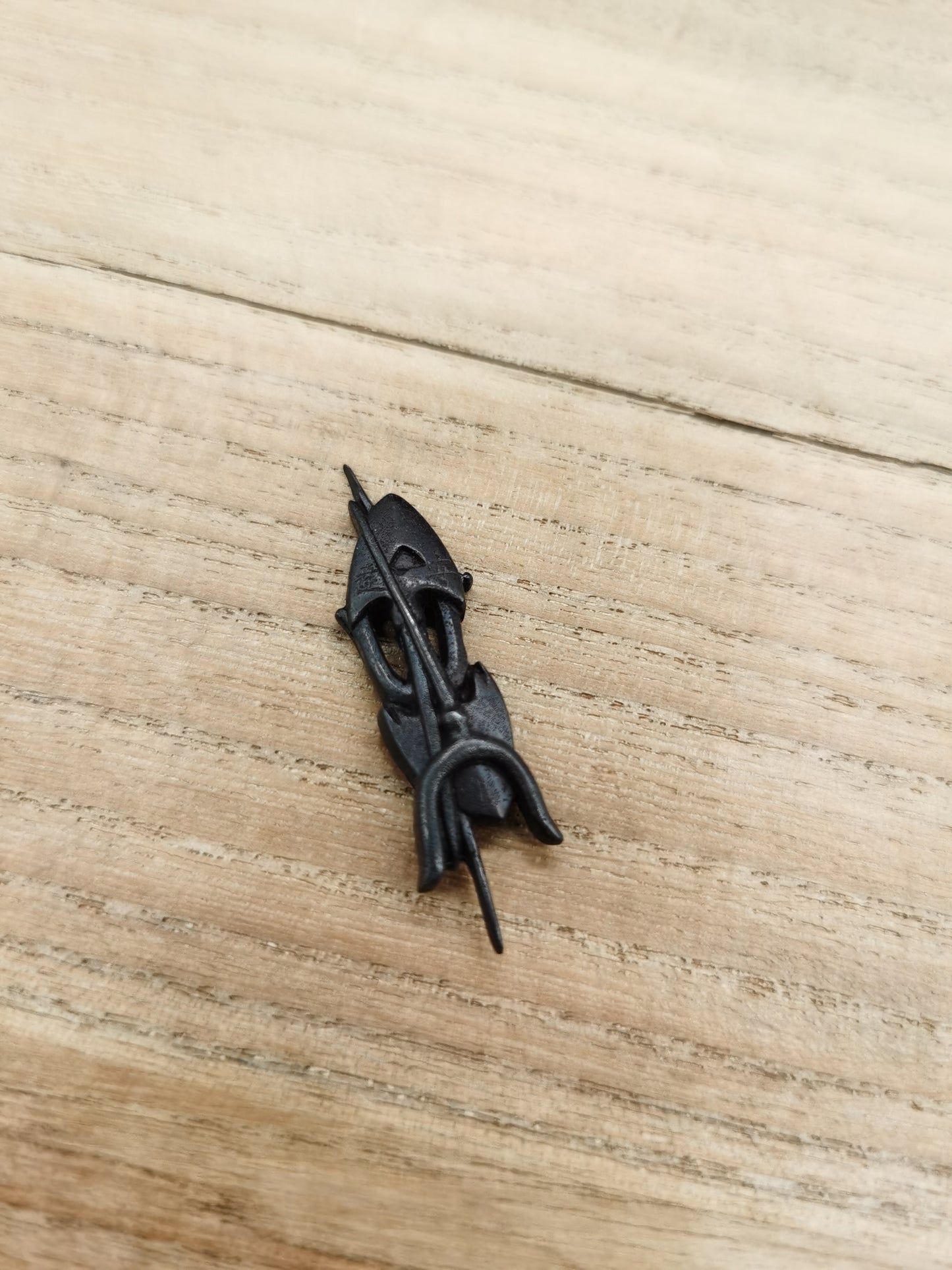 Japanese Type Black small Arrow Pattern Menuki for Katana and wakziashi Y017