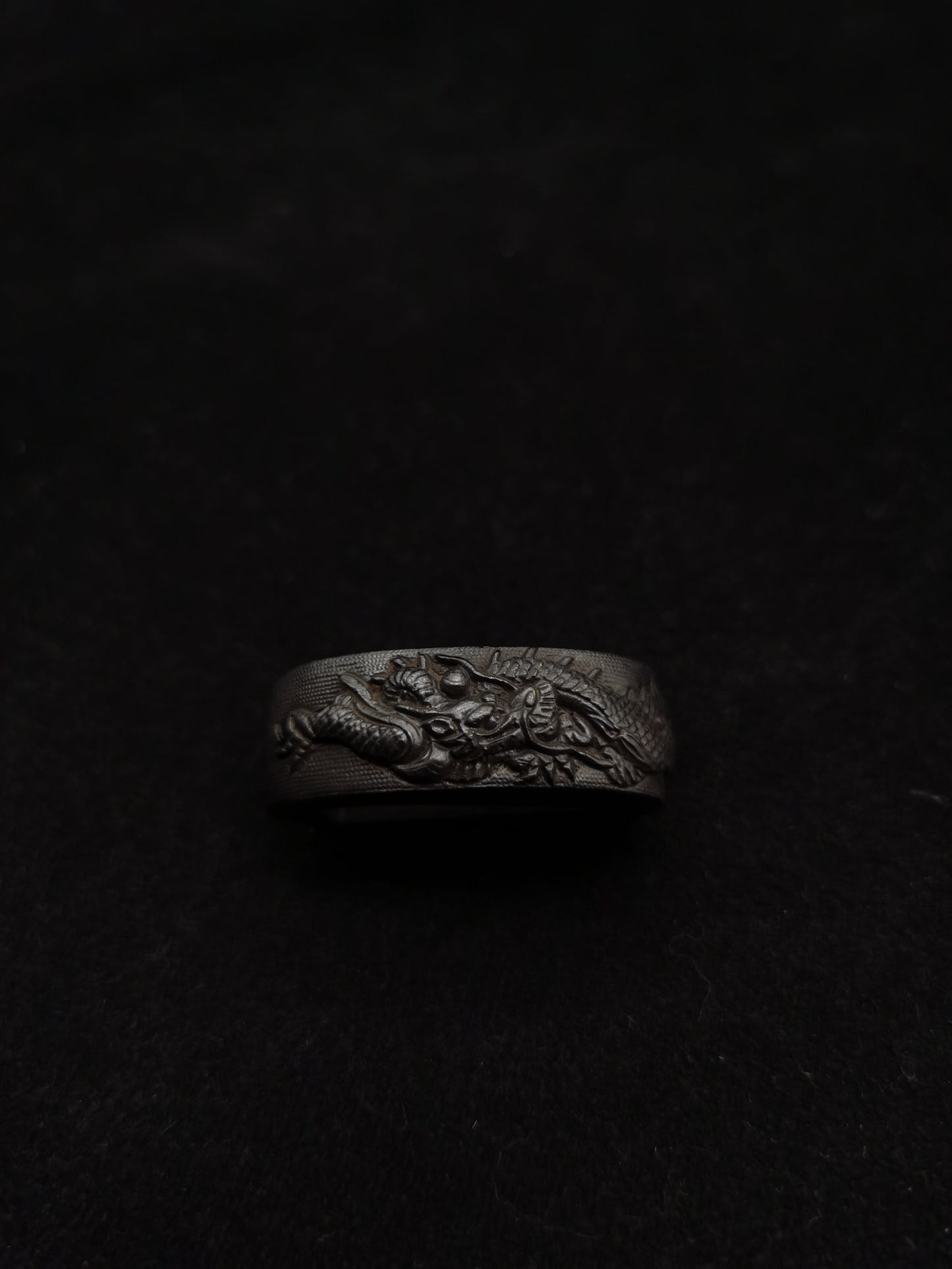 Japanese Type Kashira and Fuchi for wakziashi Black Hai-ryu Dragon Y044