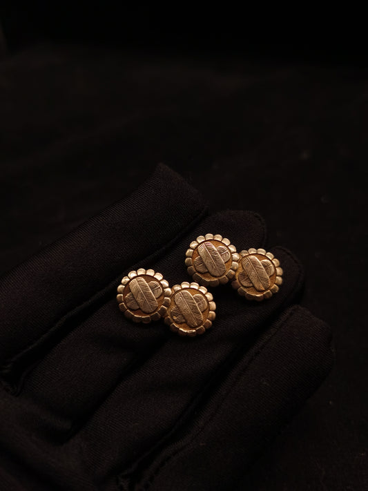 Japanese Type Golden Ovalifolium Mon Menuki for wakziashi and Tanto Y050
