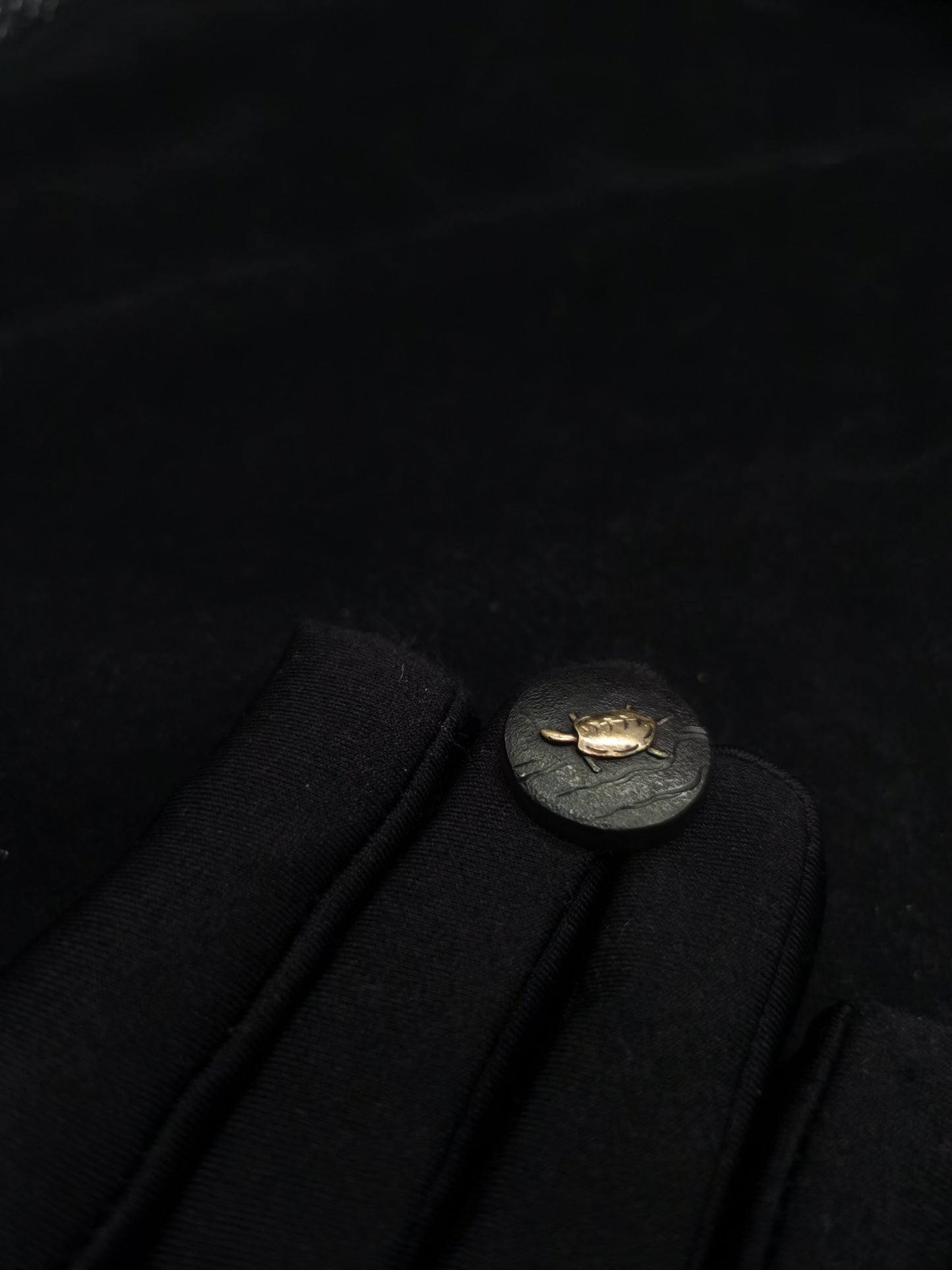 Japanese Type Round Menuki for Wakziashi and Tanto, Parental turtle Y060