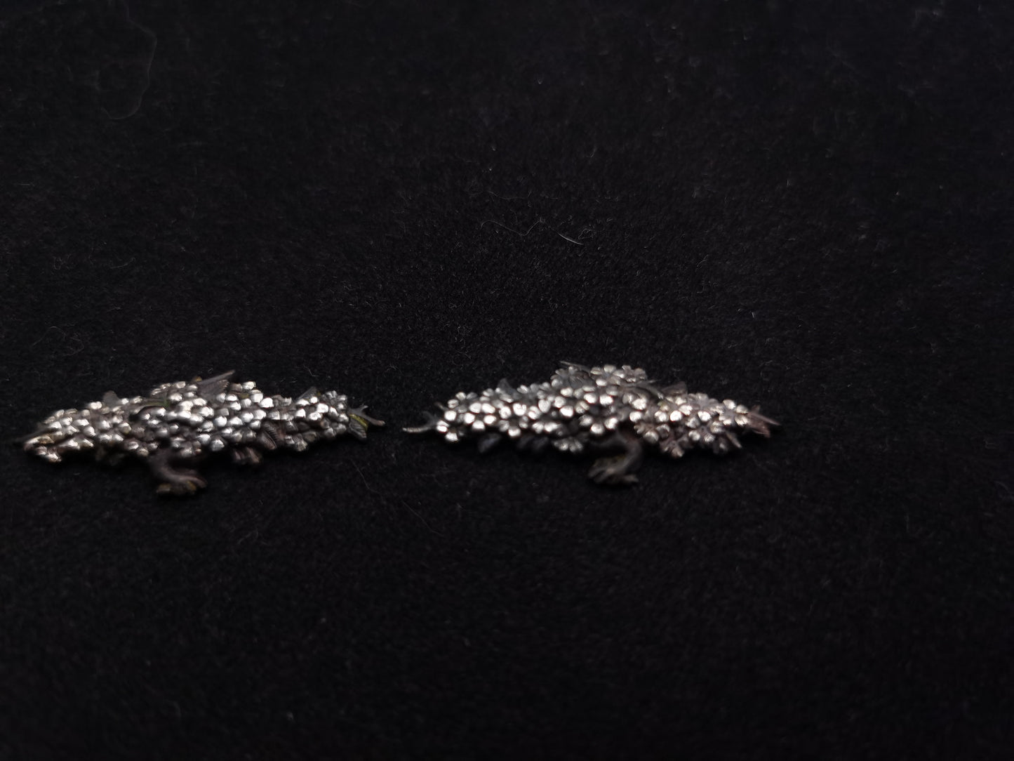 Japanese Type Menuki for Katana Wakziashi Tanto Cherry blossom tree Y057