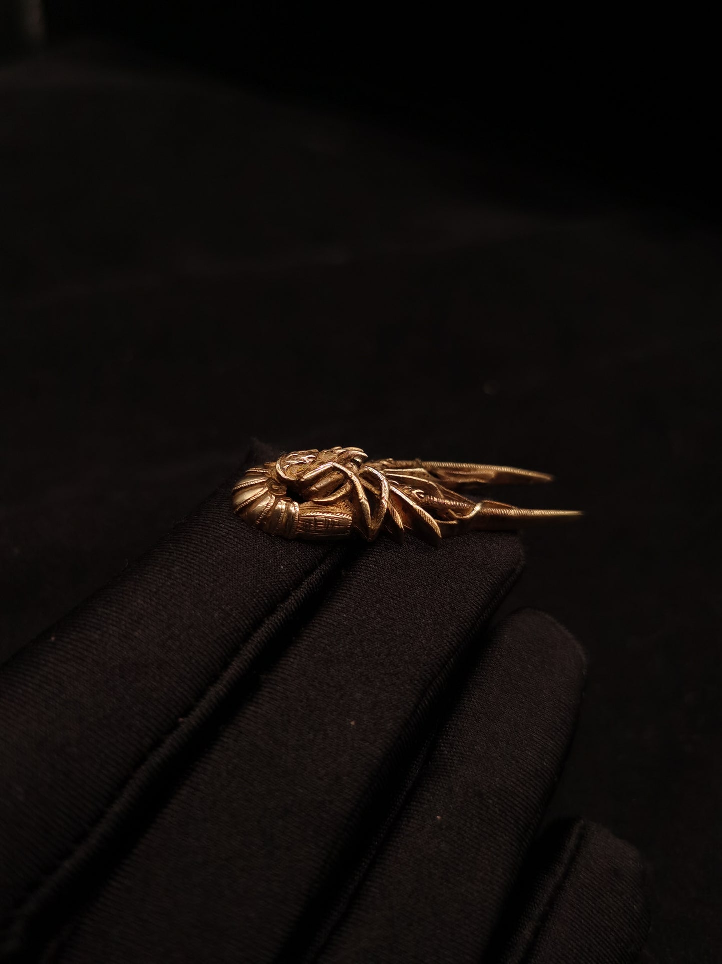 Japanese Type Golden Lobster Pattern Menuki for Katana and Wakziashi Y061