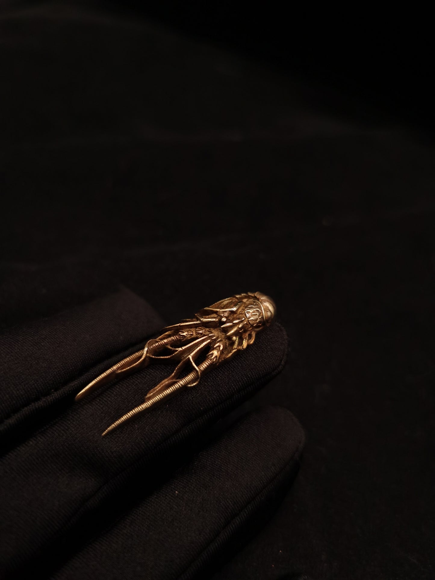 Japanese Type Golden Lobster Pattern Menuki for Katana and Wakziashi Y061
