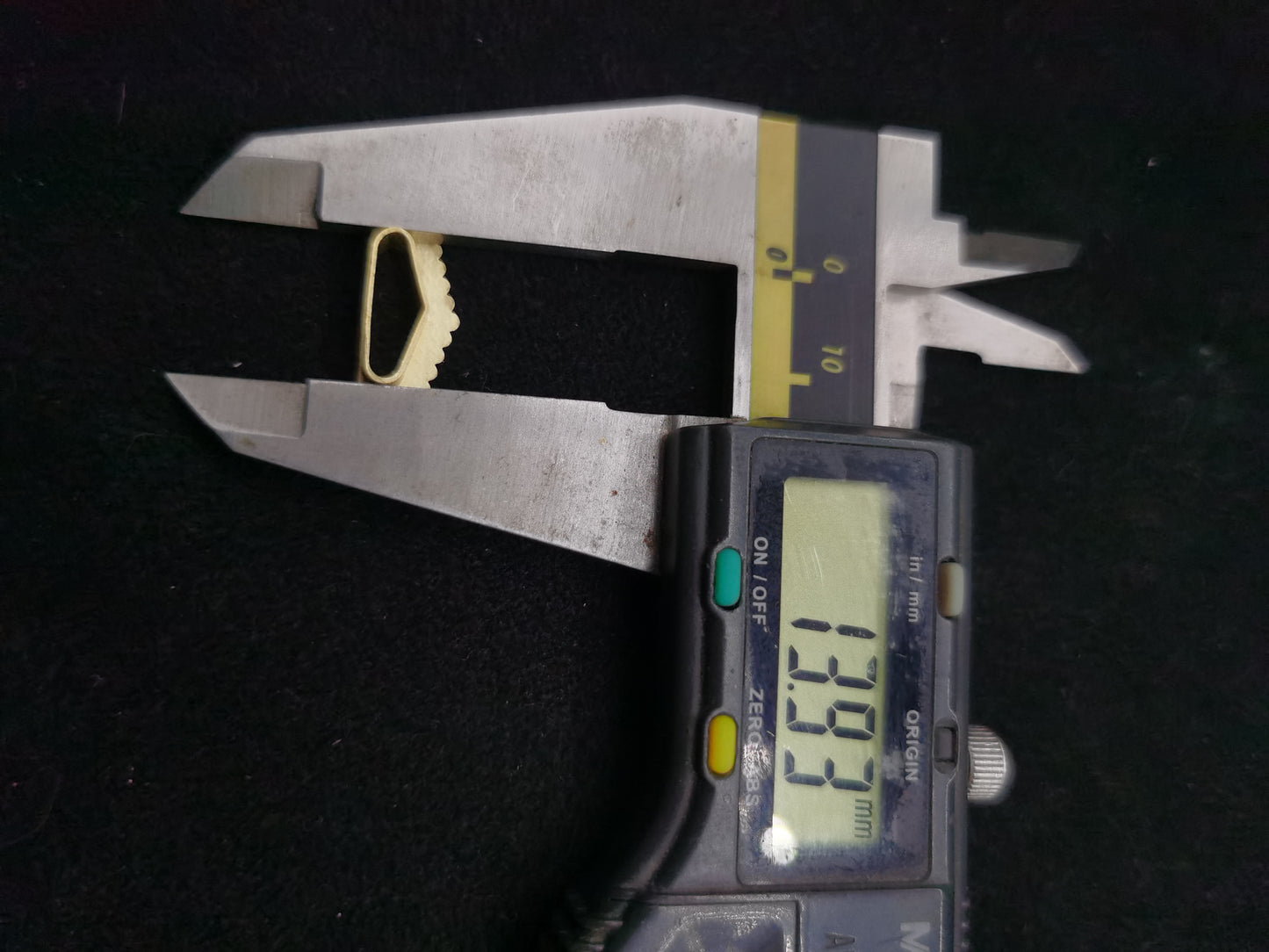 Japanese Type heart-shaped Shitodome for Kurikata of Katana and Wakziashi, Y070