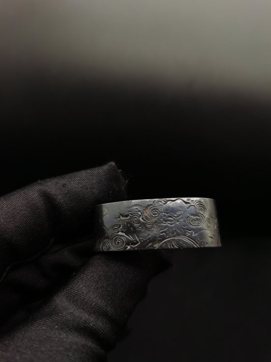 Japanese Lion Dog Pattern Single Fuchi for Katana Wakziashi Edo Period Antique F040