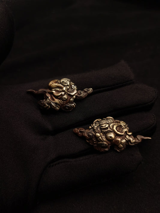 Japanese Type Wind Thunder God Pattern Menuki for Katana and wakziashi Y065