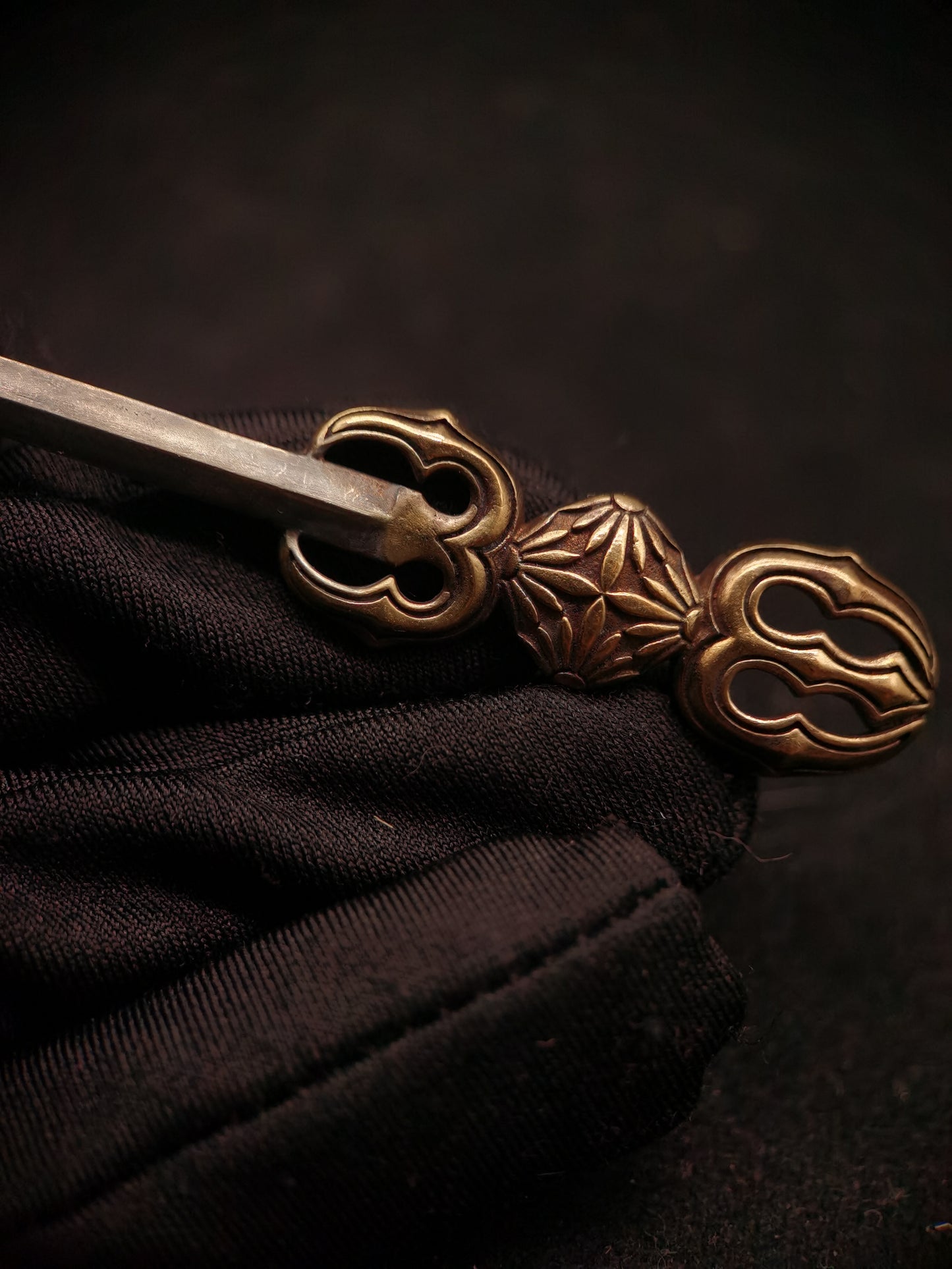 Japanese Type Golden & Silver Sanko-zuka-ken Menuki for Katana and wakziashi Y024