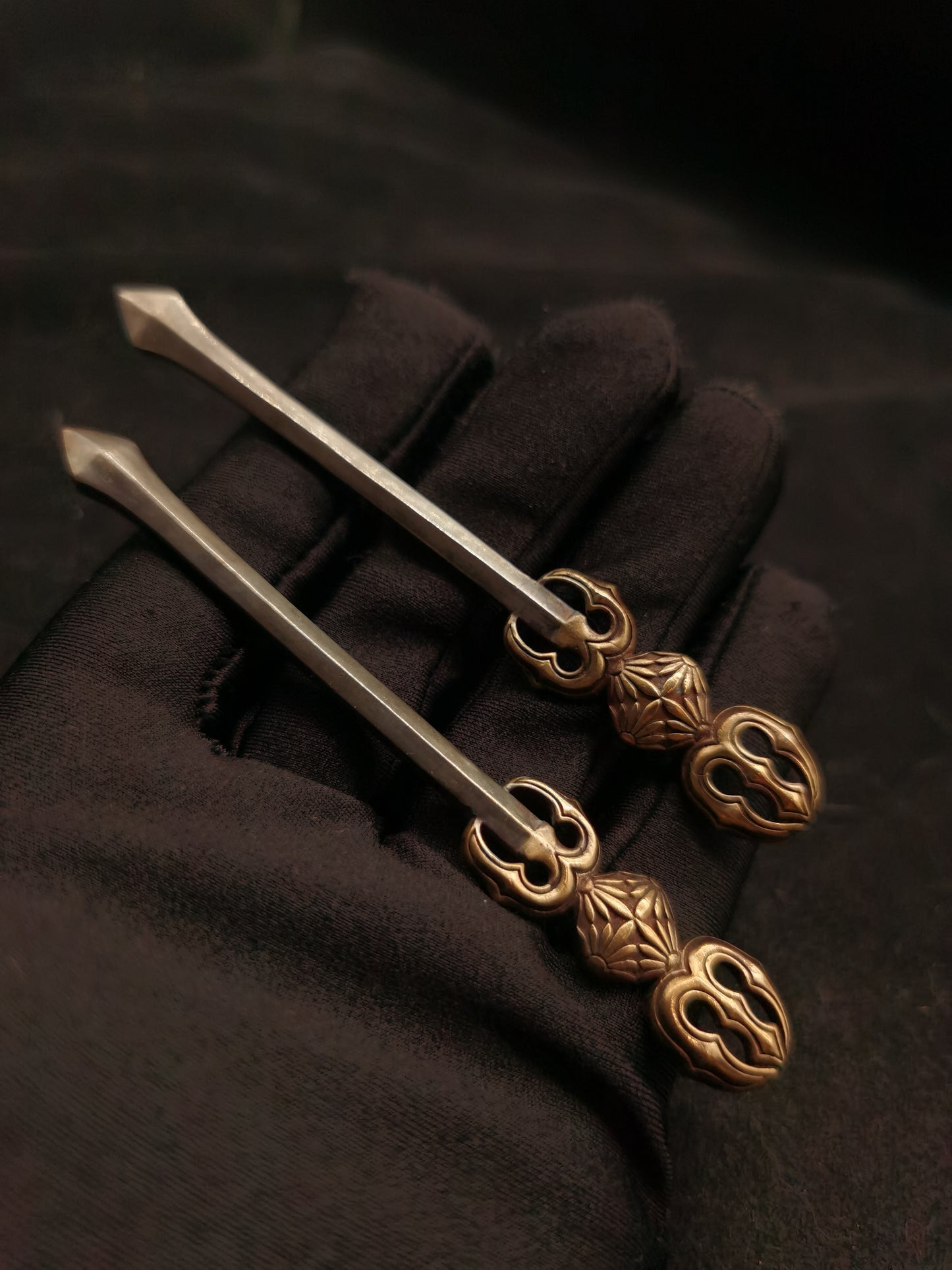 Japanese Type Golden & Silver Sanko-zuka-ken Menuki for Katana and wakziashi Y024