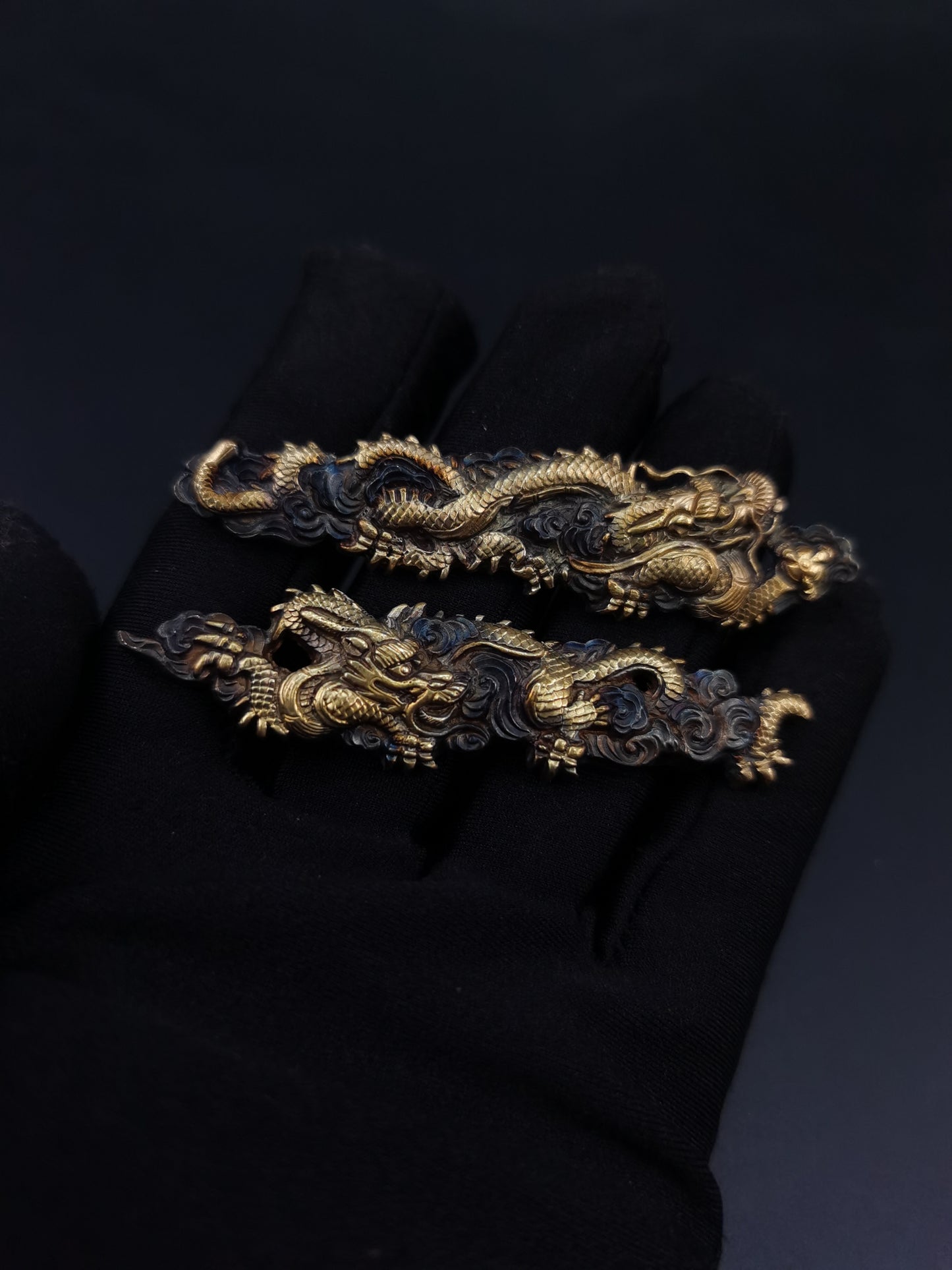 Japanese Type Big Cloud-Dragon Pattern Menuki for Tachi wakziashi Y032