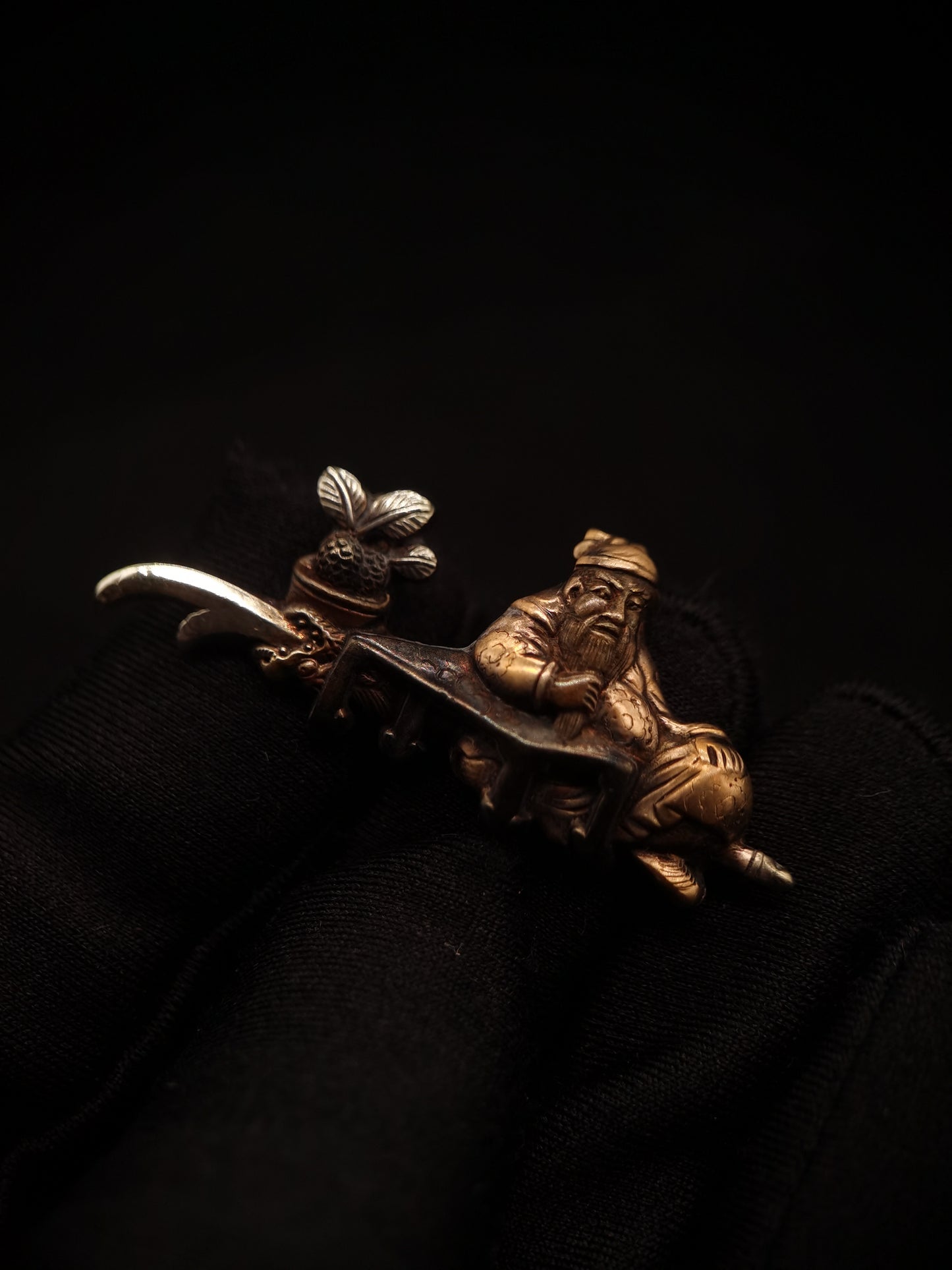 Japanese Type The Character of Three Kingdoms Menuki for Katana and wakziashi Y077