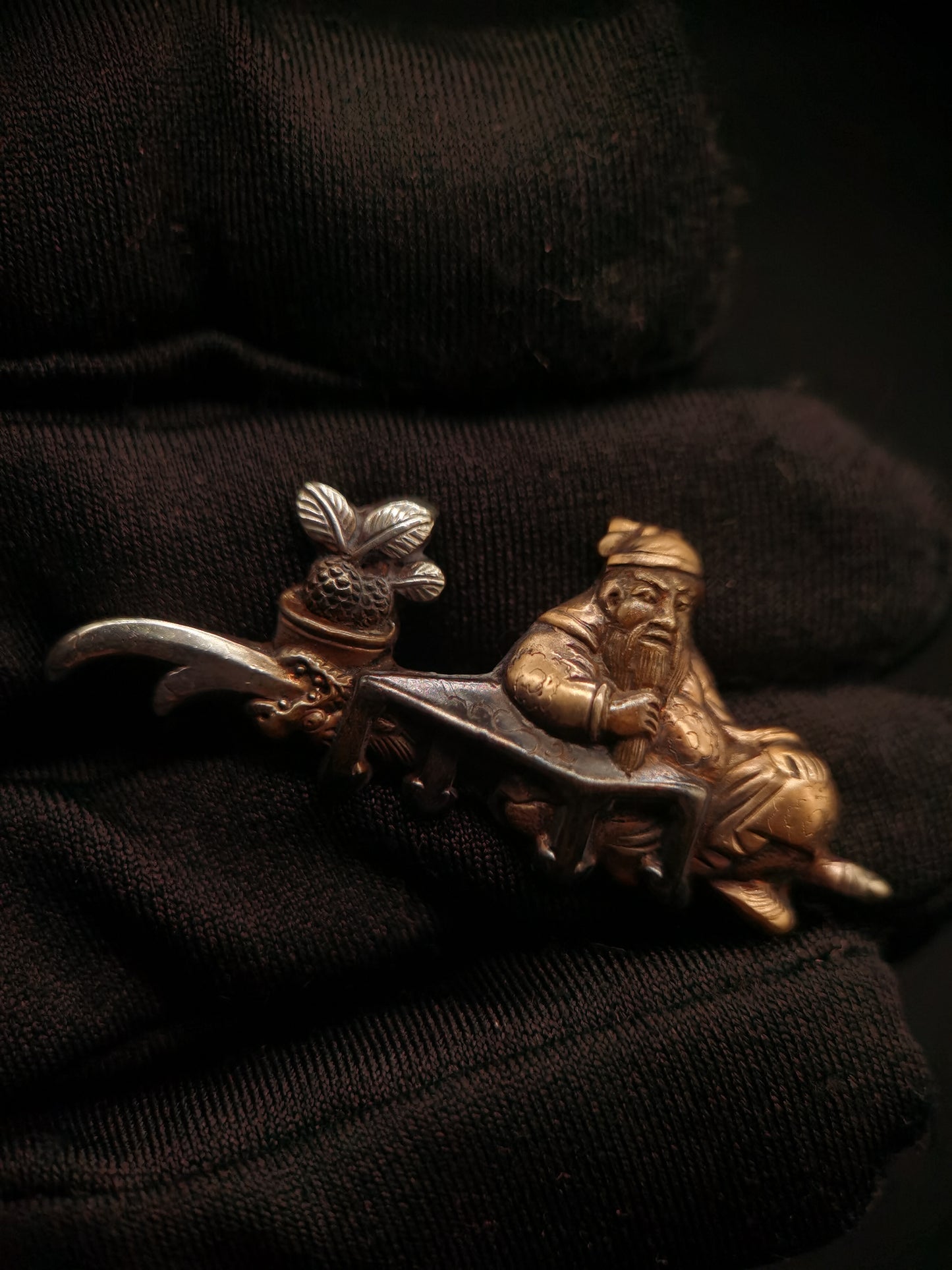 Japanese Type The Character of Three Kingdoms Menuki for Katana and wakziashi Y077