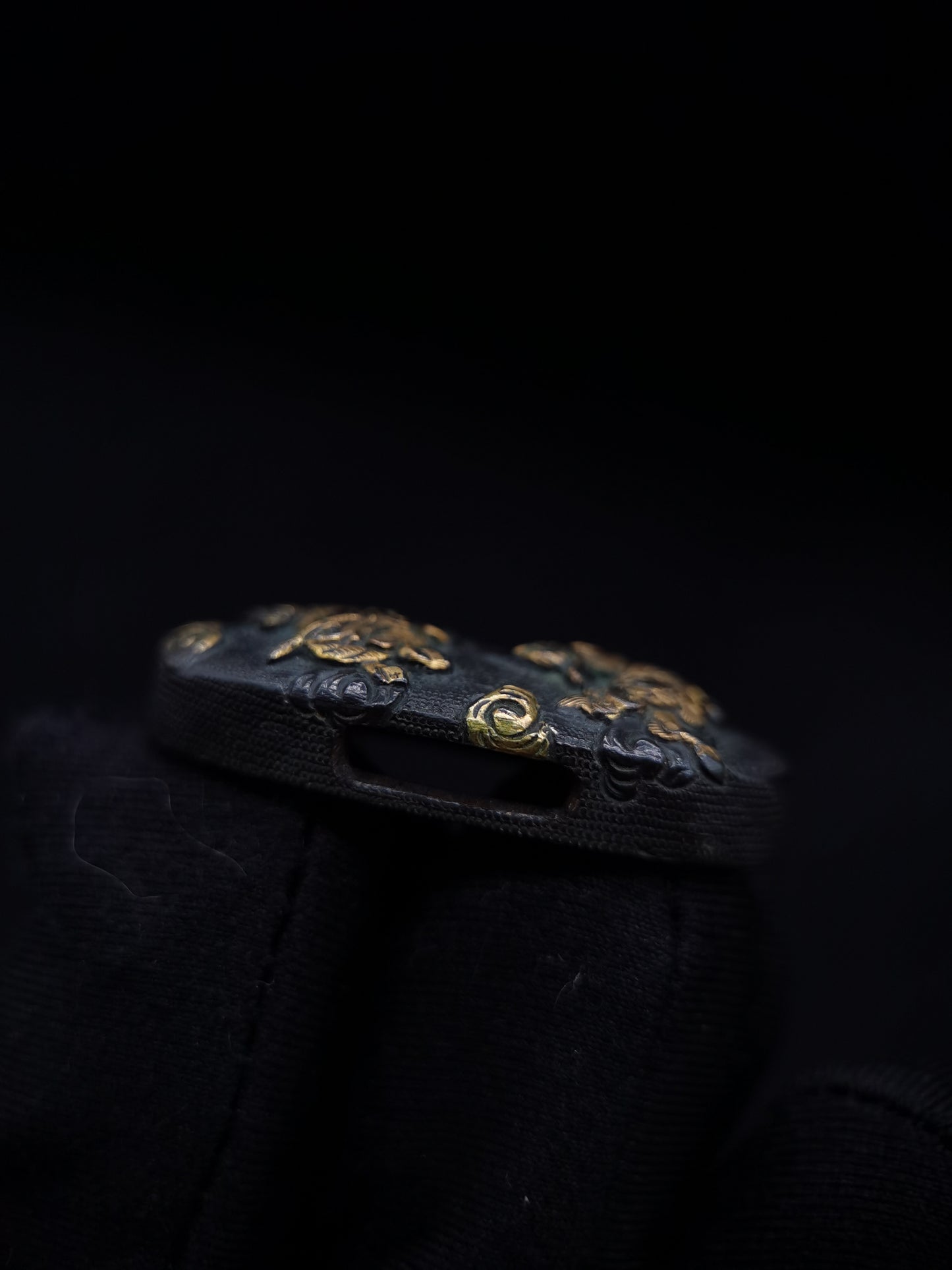Japanese Kirin Pattern Fuchi &Kashira for Katana and Wakziashi Edo Period Antique B030