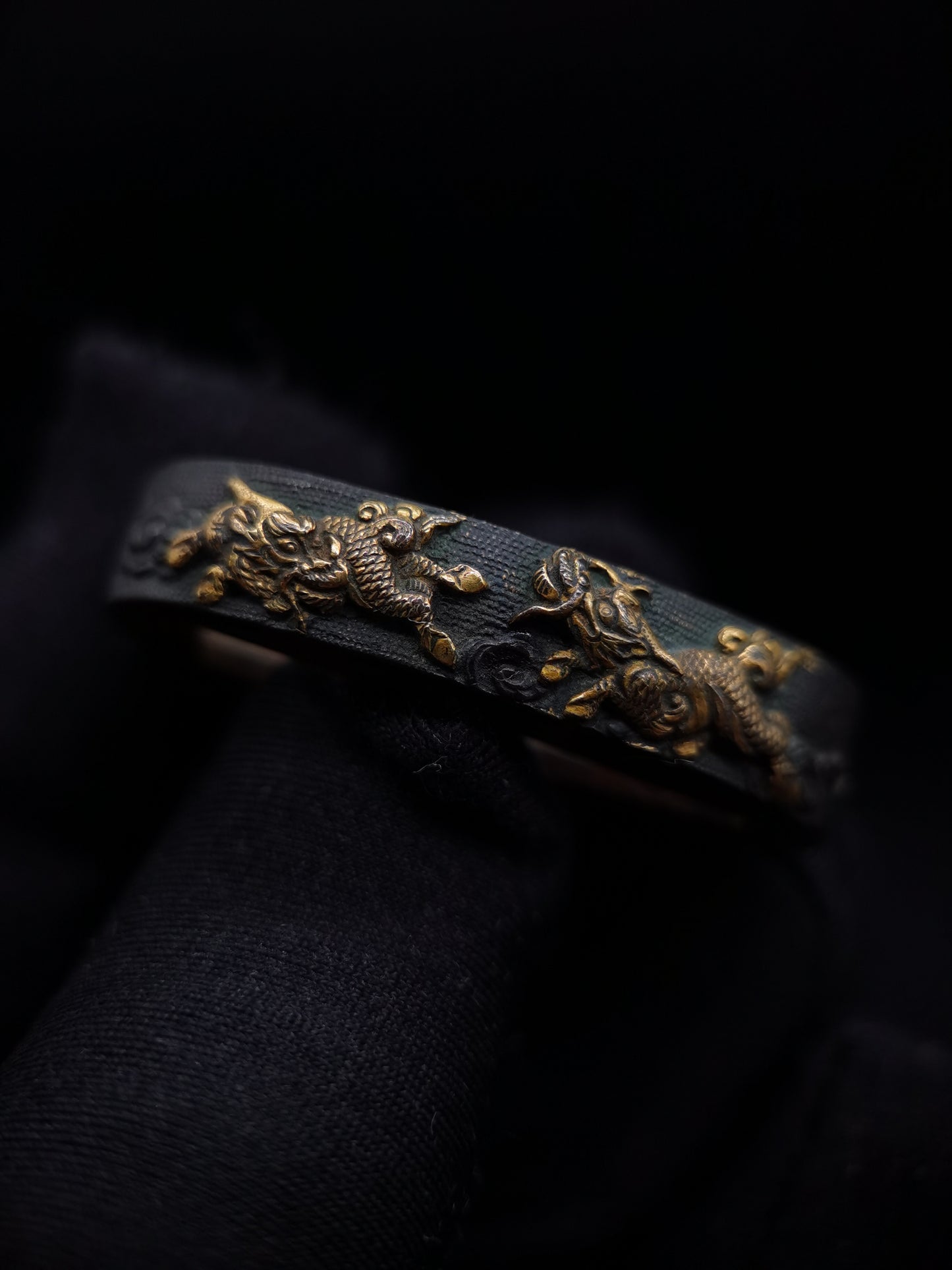 Japanese Kirin Pattern Fuchi &Kashira for Katana and Wakziashi Edo Period Antique B030