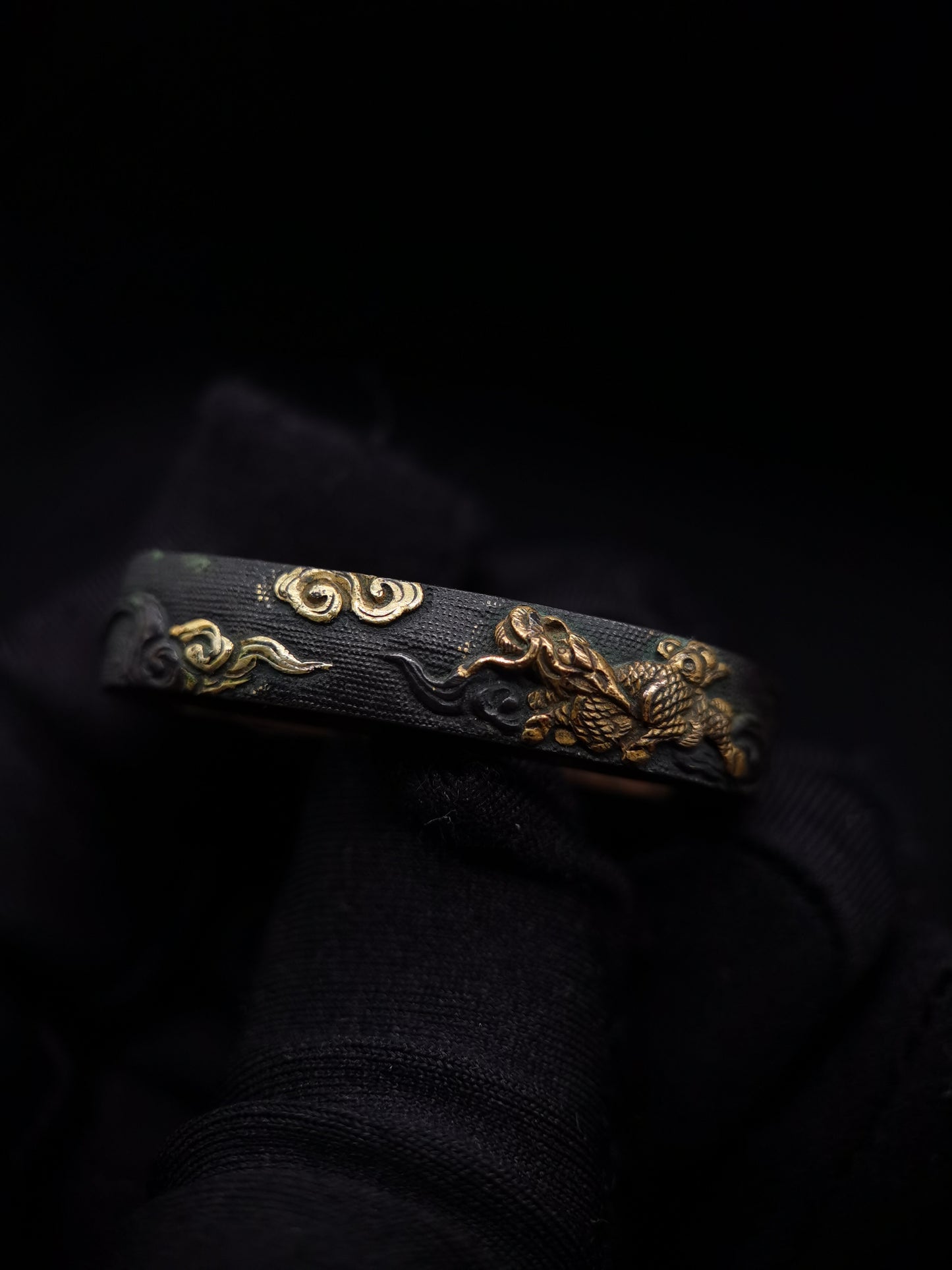 Japanese Kirin Pattern Fuchi &Kashira for Katana and Wakziashi Edo Period Antique B030