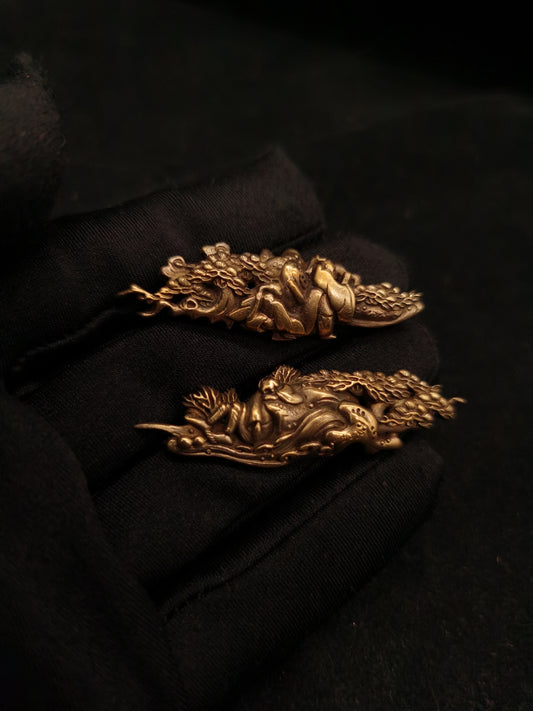 Japanese Type Daimyo and Pine Forest Menuki for Katana and Wakziashi Y087