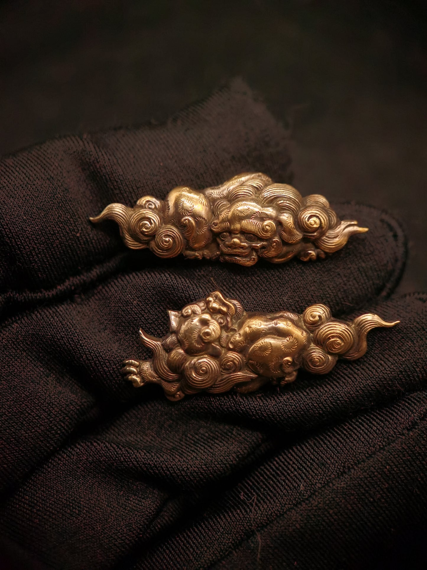 Japanese Type Golden Lion Pattern Menuki for Katana and Wakziashi Y088