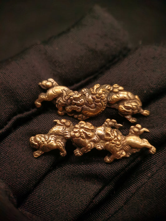 Japanese Type Menuki for Katana and Wakziashi Three Golden Lion Y089