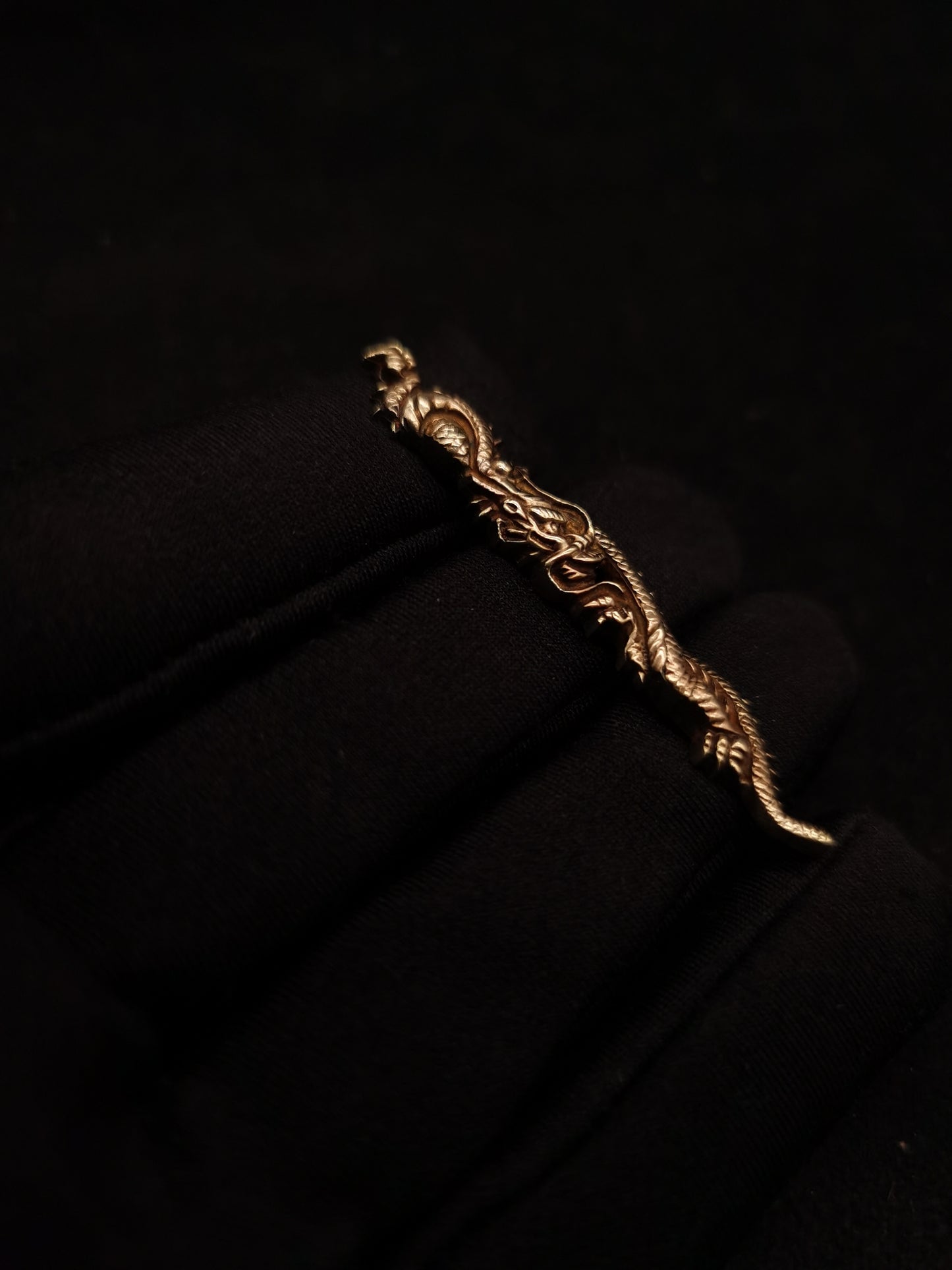 Japanese Type Hai-ryu Dragon Menuki for Katana and Wakziashi Y090