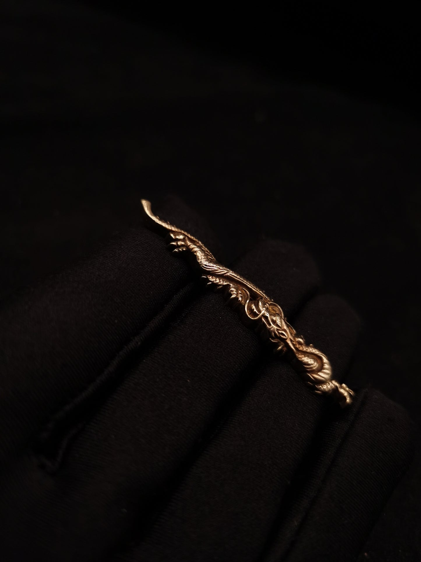 Japanese Type Hai-ryu Dragon Menuki for Katana and Wakziashi Y090