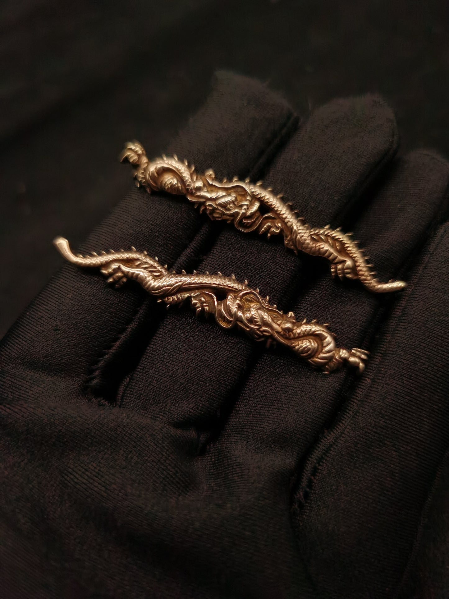Japanese Type Hai-ryu Dragon Menuki for Katana and Wakziashi Y090