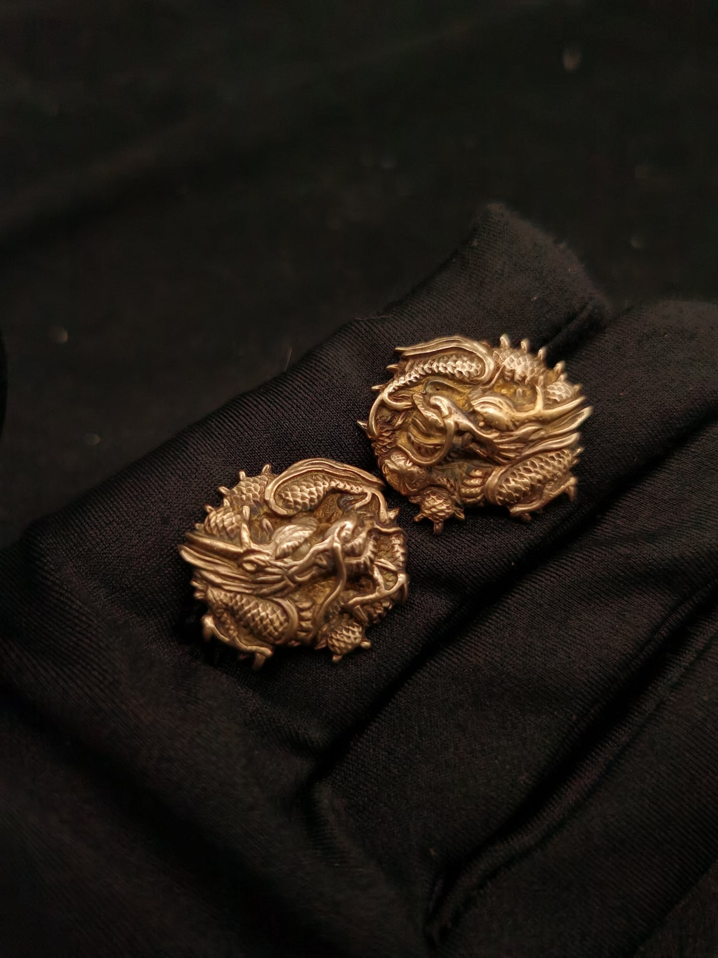 Japanese Type Big Golden Round Dragon Menuki for Katana Wakziashi Tanto Y096