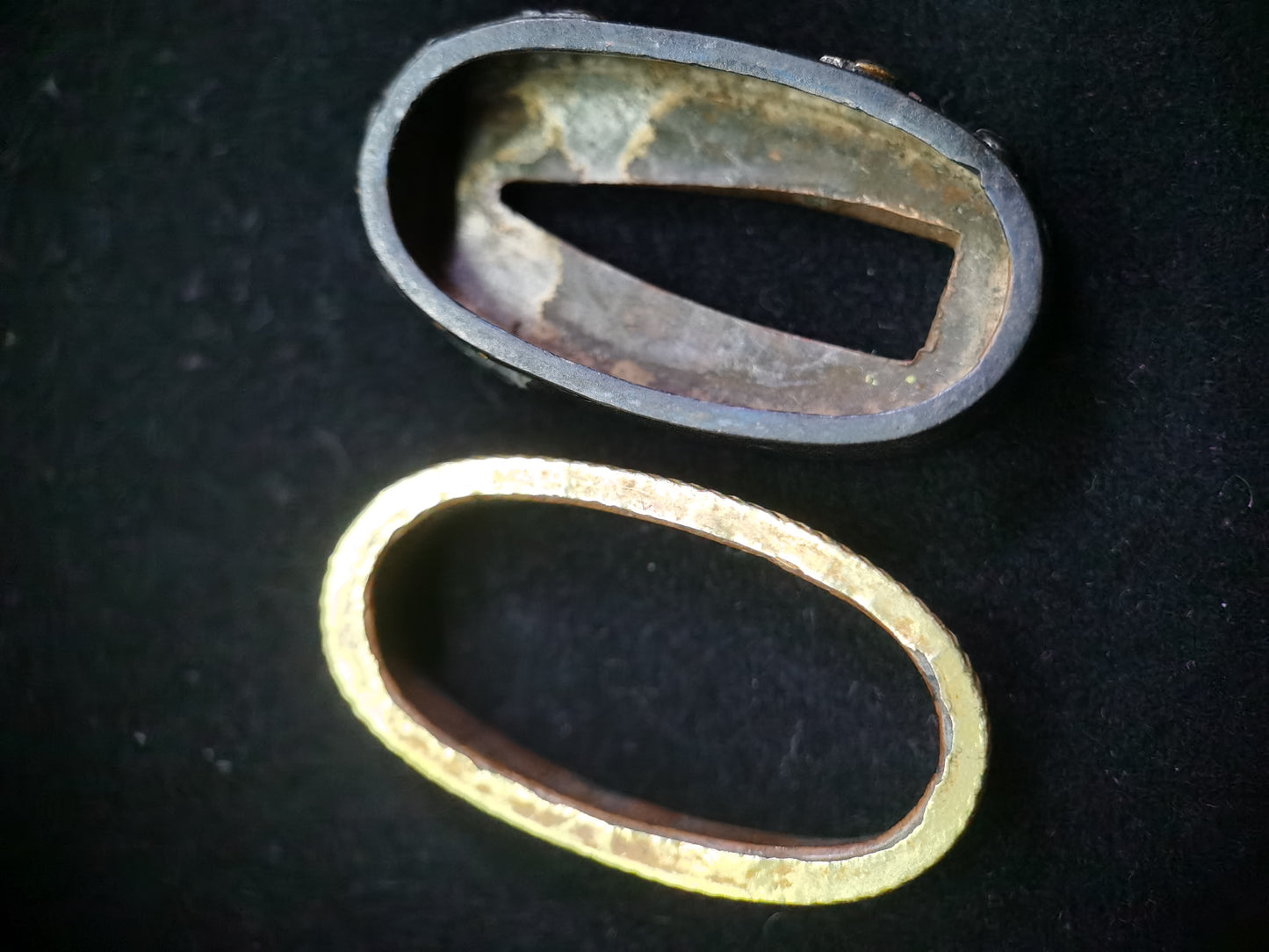 Japanese Playing Monkeys Pattern Two-tiered Single Fuchi for Katana Wakziashi Edo Period Antique F048