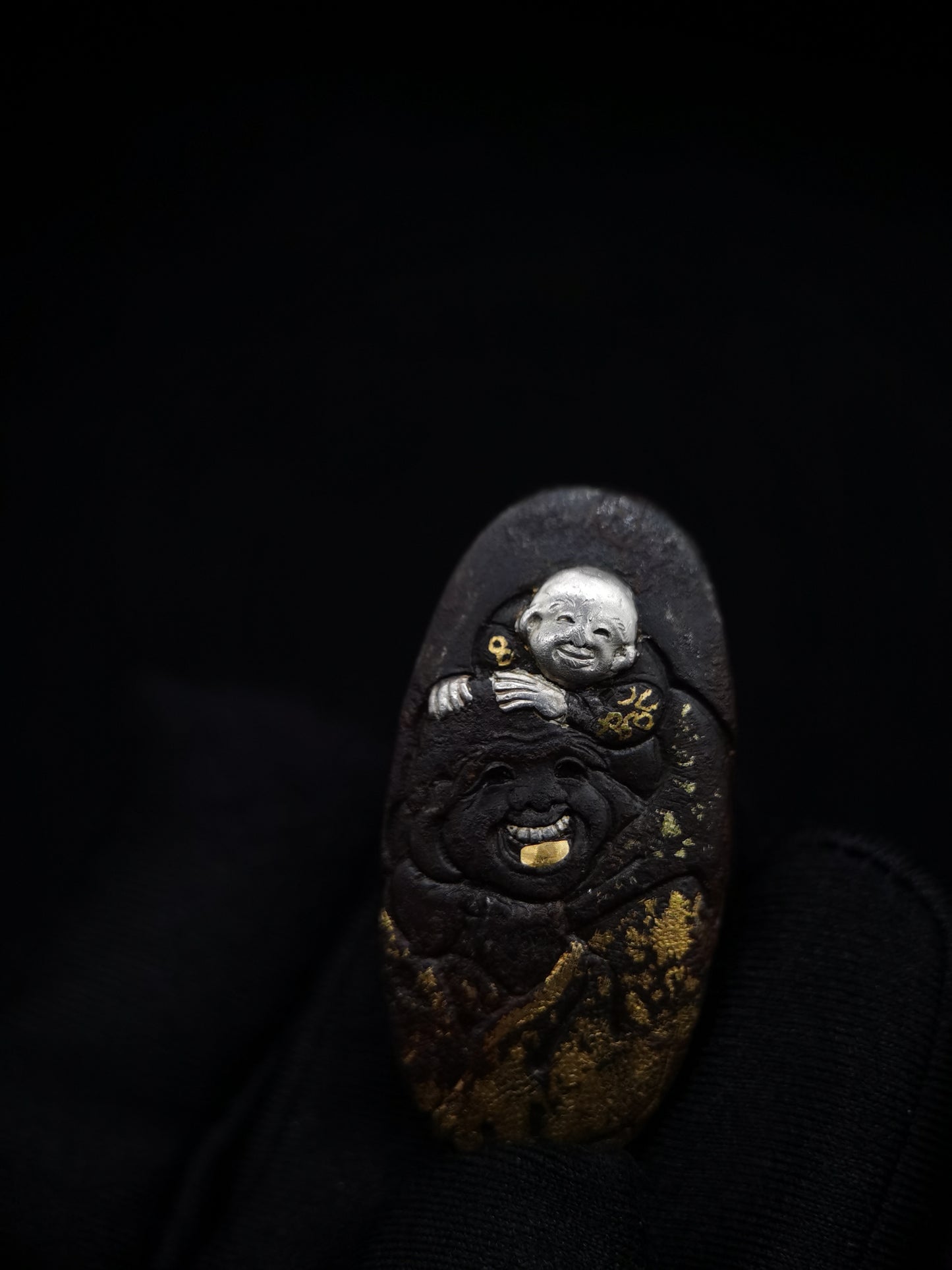 Japanese Hotei with Children Single Kashira for Katana Wakziashi Edo Period Antique G007