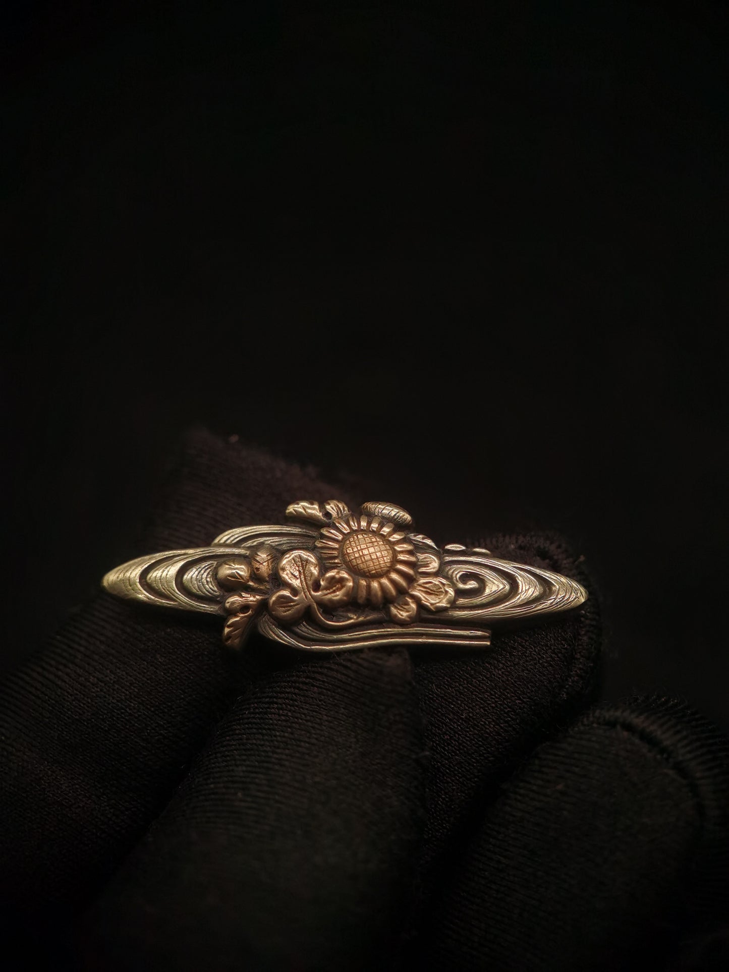 Japanese Type Chrysanthemum and water Menuki for Katana and Wakziashi Y103