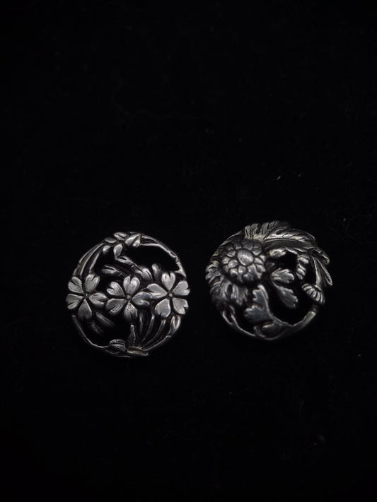 Japanese Type Kiku and Sakura Round Menuki for Wakziashi and Tanto Y107