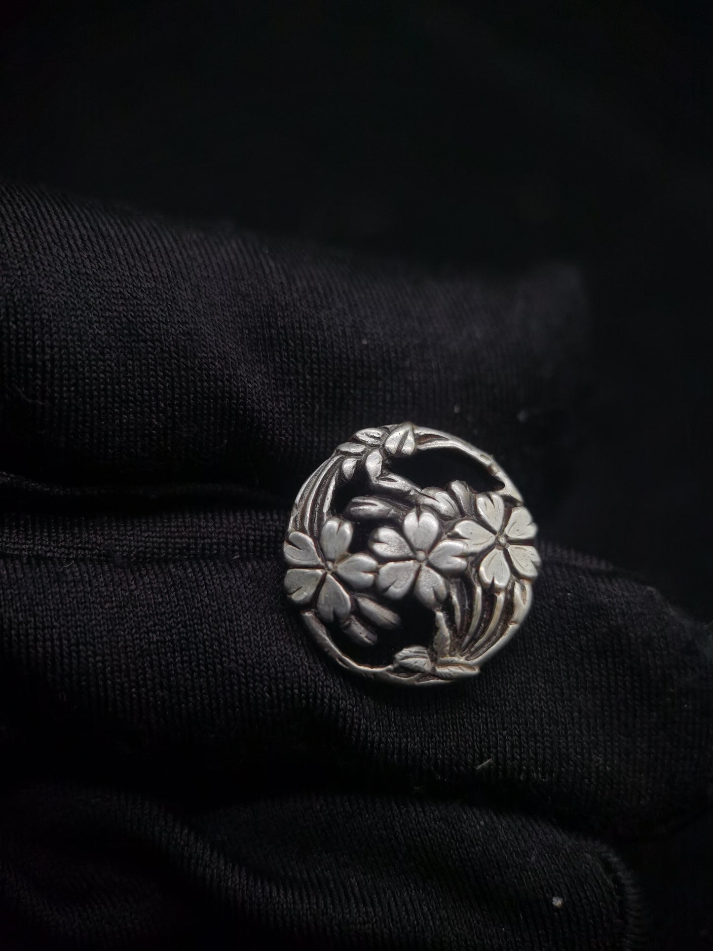 Japanese Type Kiku and Sakura Round Menuki for Wakziashi and Tanto Y107