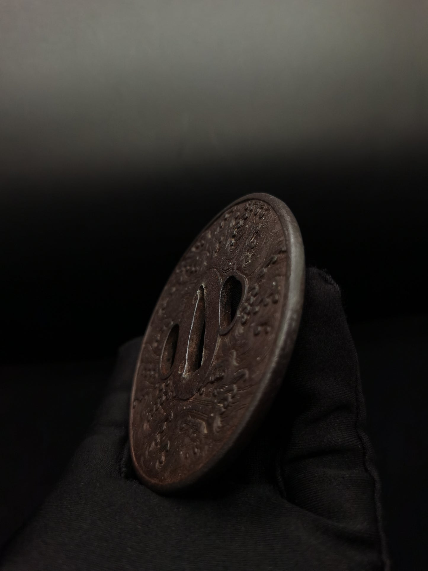 Japanese Type Big Wave Pattern Tsuba for Katana and Wakziashi Edo Period Antique A058