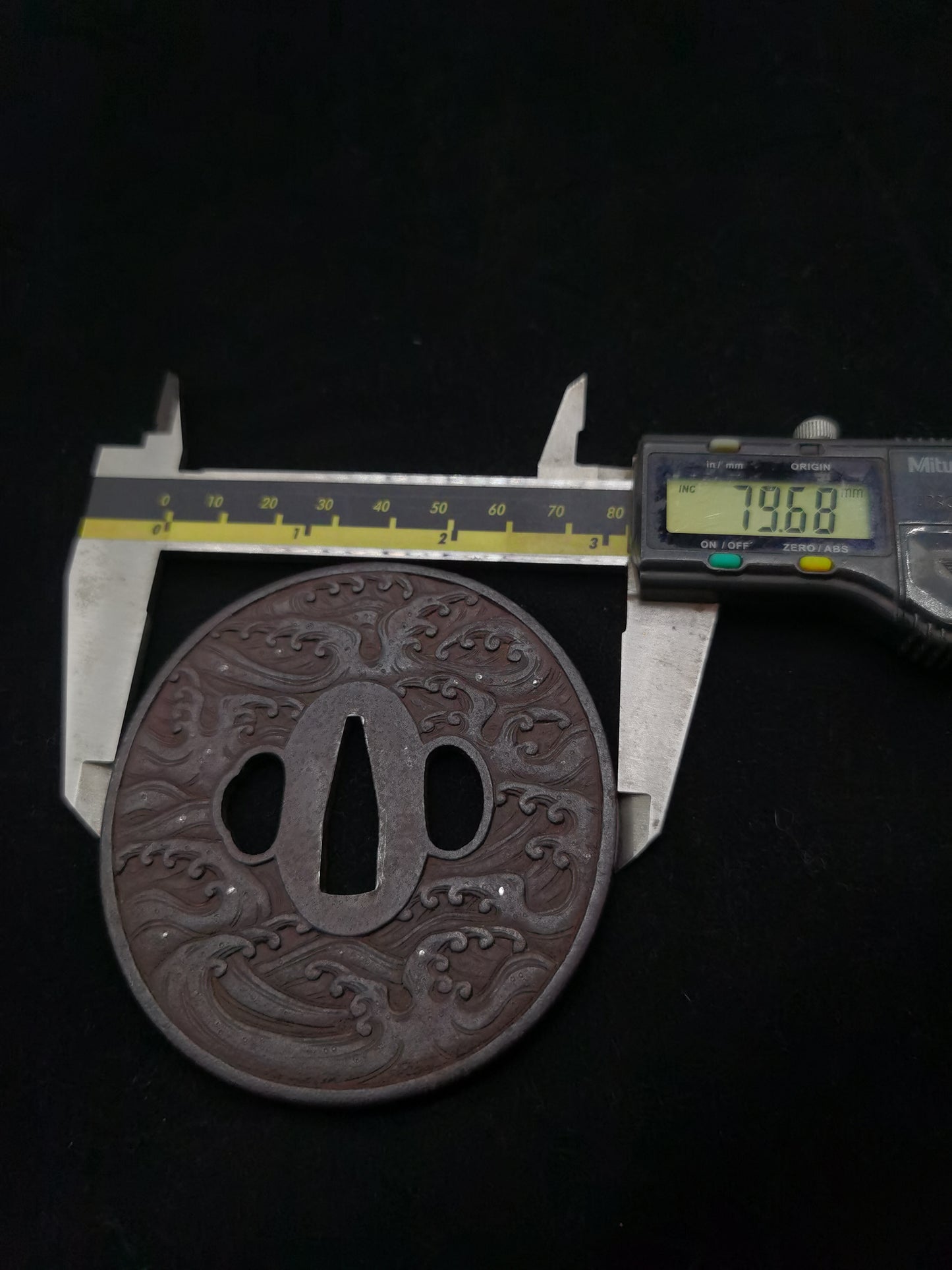 Japanese Type Big Wave Pattern Tsuba for Katana and Wakziashi Edo Period Antique A058