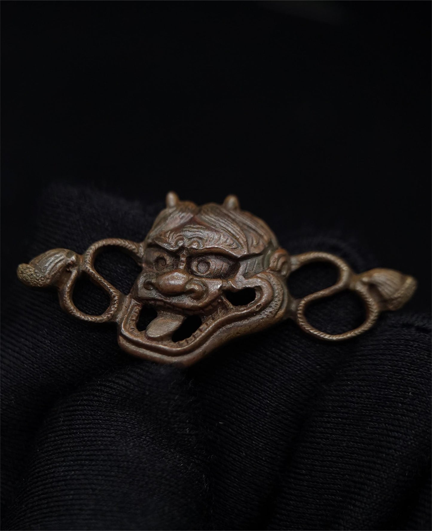 Japanese Type Menuki for Katana wakziashi and Tanto hannya mask Pattern Y108