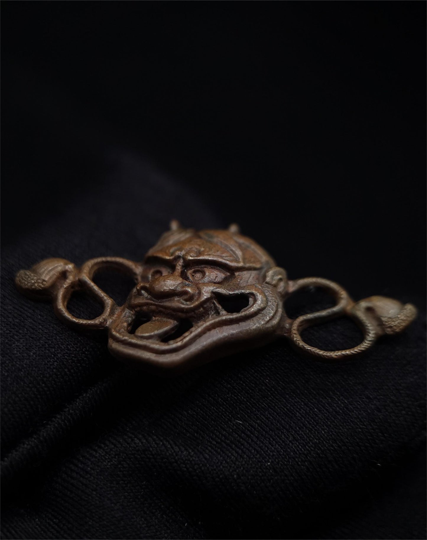 Japanese Type Menuki for Katana wakziashi and Tanto hannya mask Pattern Y108