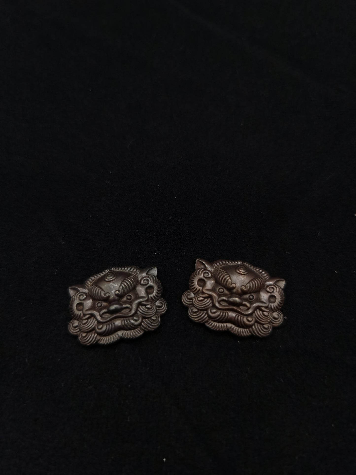 Japanese Type Lion Dog face Pattern Menuki for wakziashi and Tanto Y116