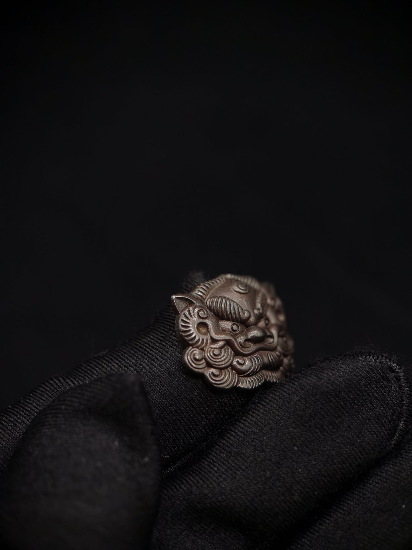 Japanese Type Lion Dog face Pattern Menuki for wakziashi and Tanto Y116
