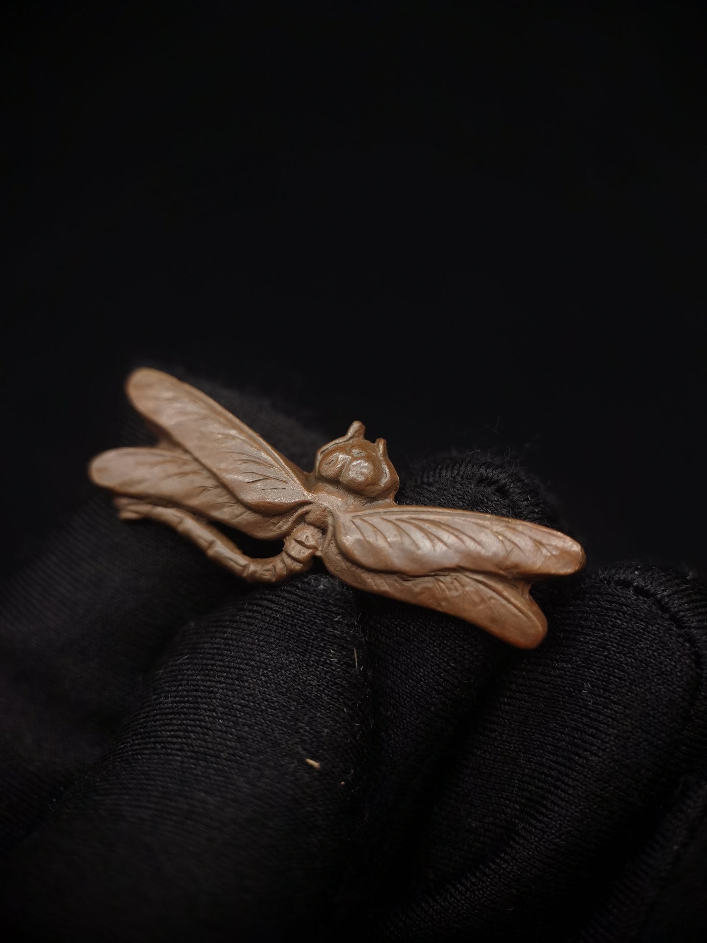 Japanese Type Dragonfly Menuki for Wakziashi and Tanto, Dragonfly Pattern Y121