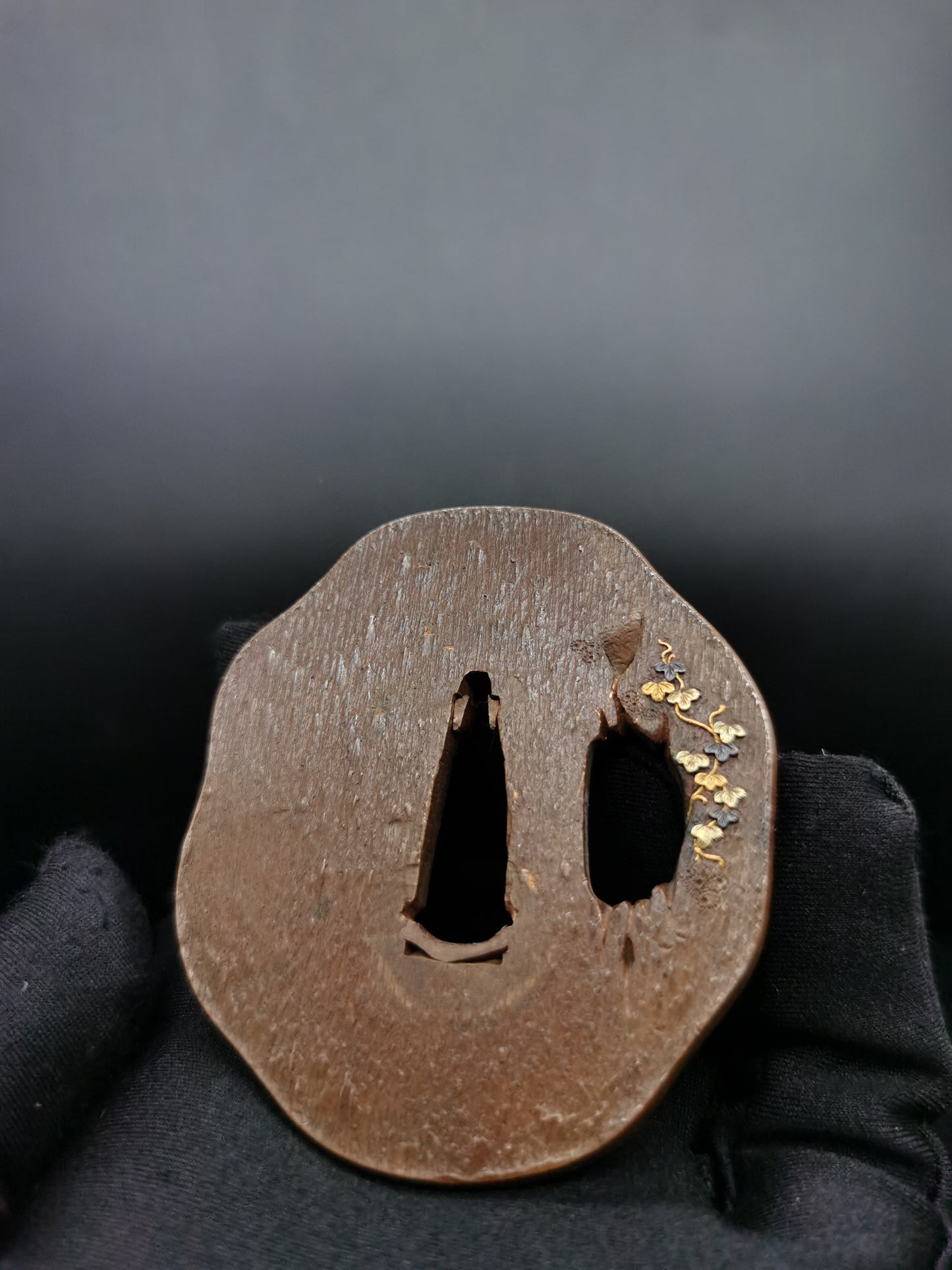 Japanese Type Mallow leaf wood grain Pattern Tsuba for Wakzaish and Tanto A083