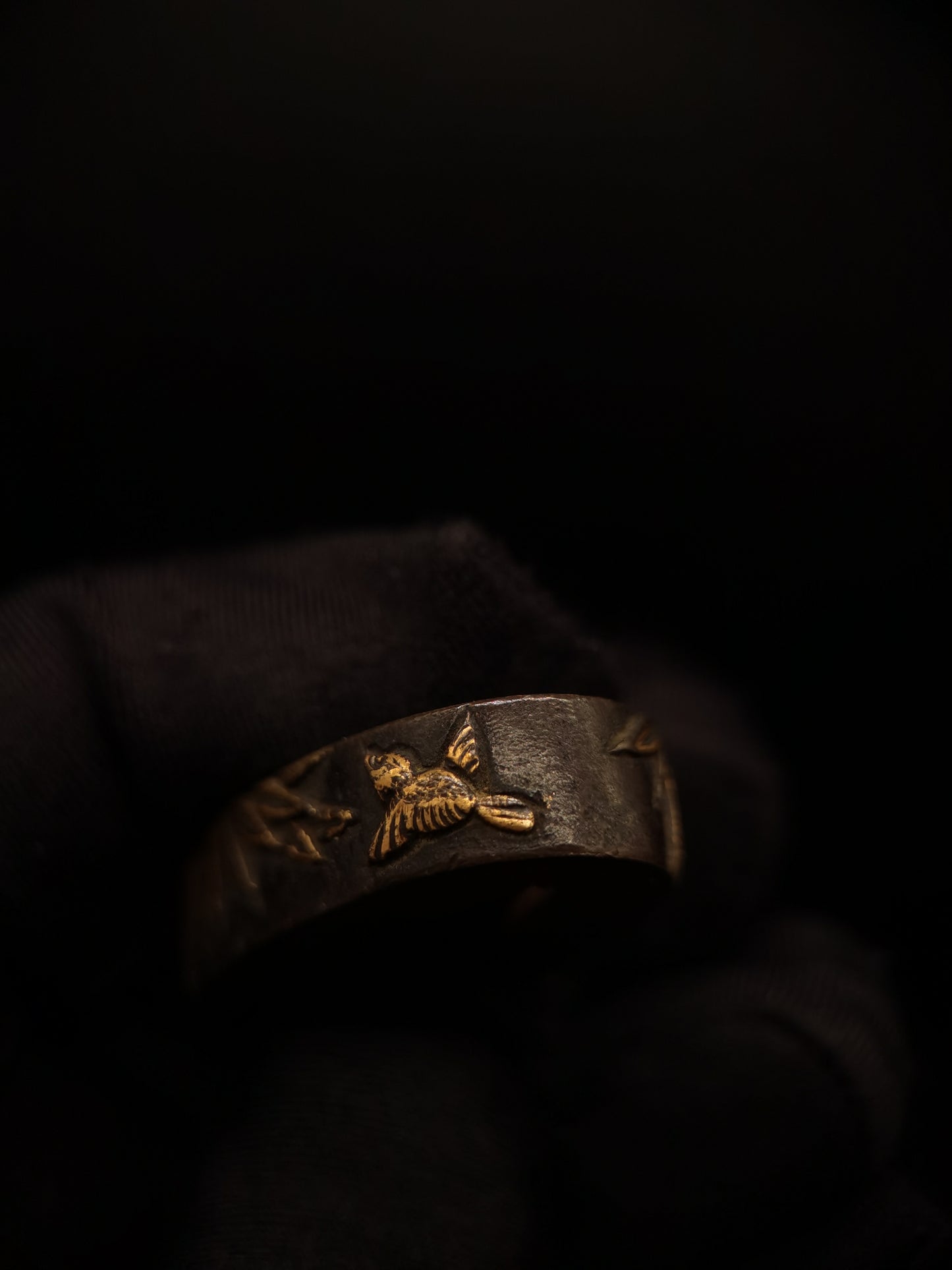 Japanese Birds Flying in Bamboo Grove Pattern Single Fuchi for Katana Wakziashi Edo Period Antique F061
