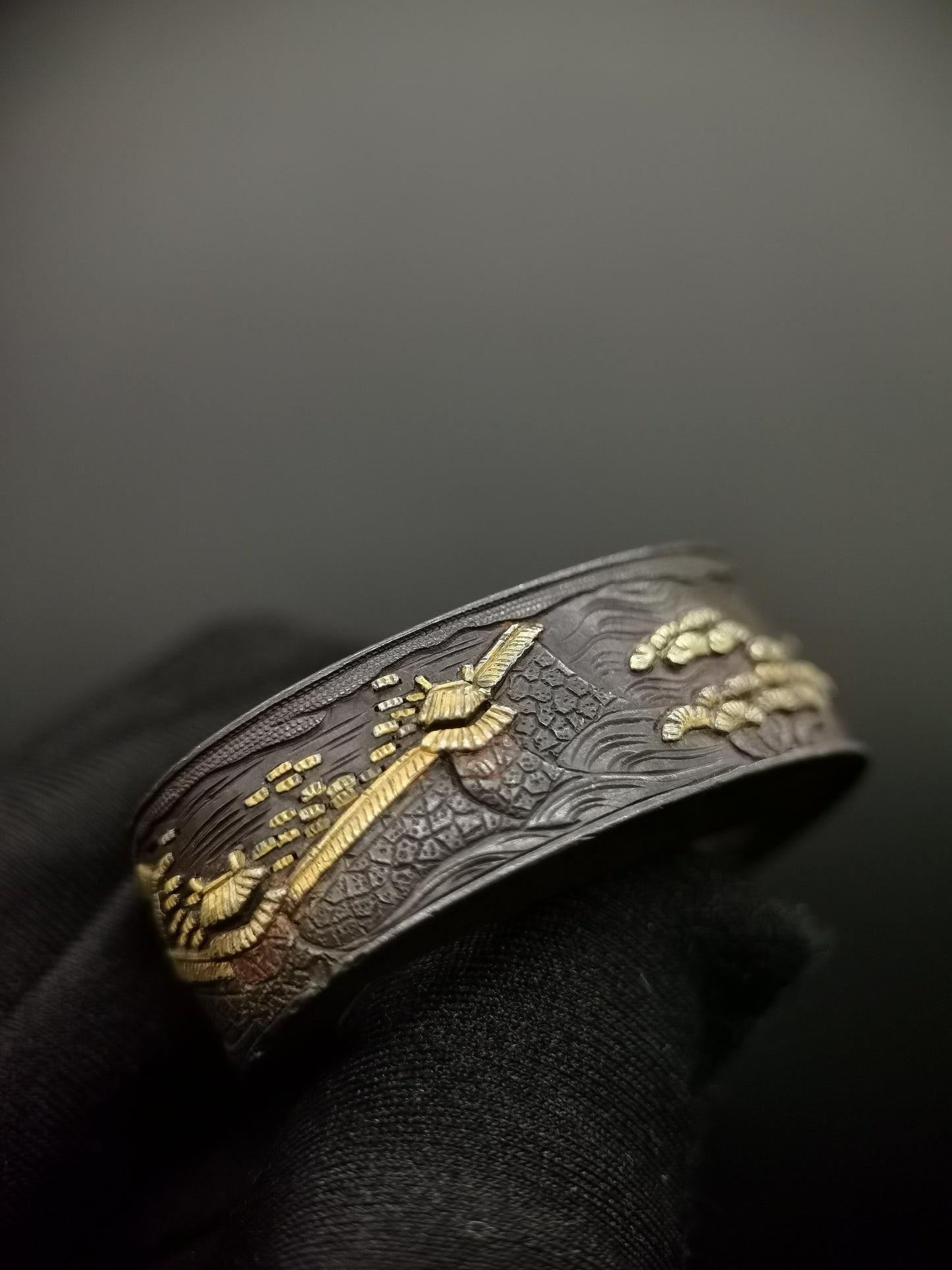 Japanese Castle Landscape Pattern Single Fuchi for Katana Wakziashi Edo Period Antique F096