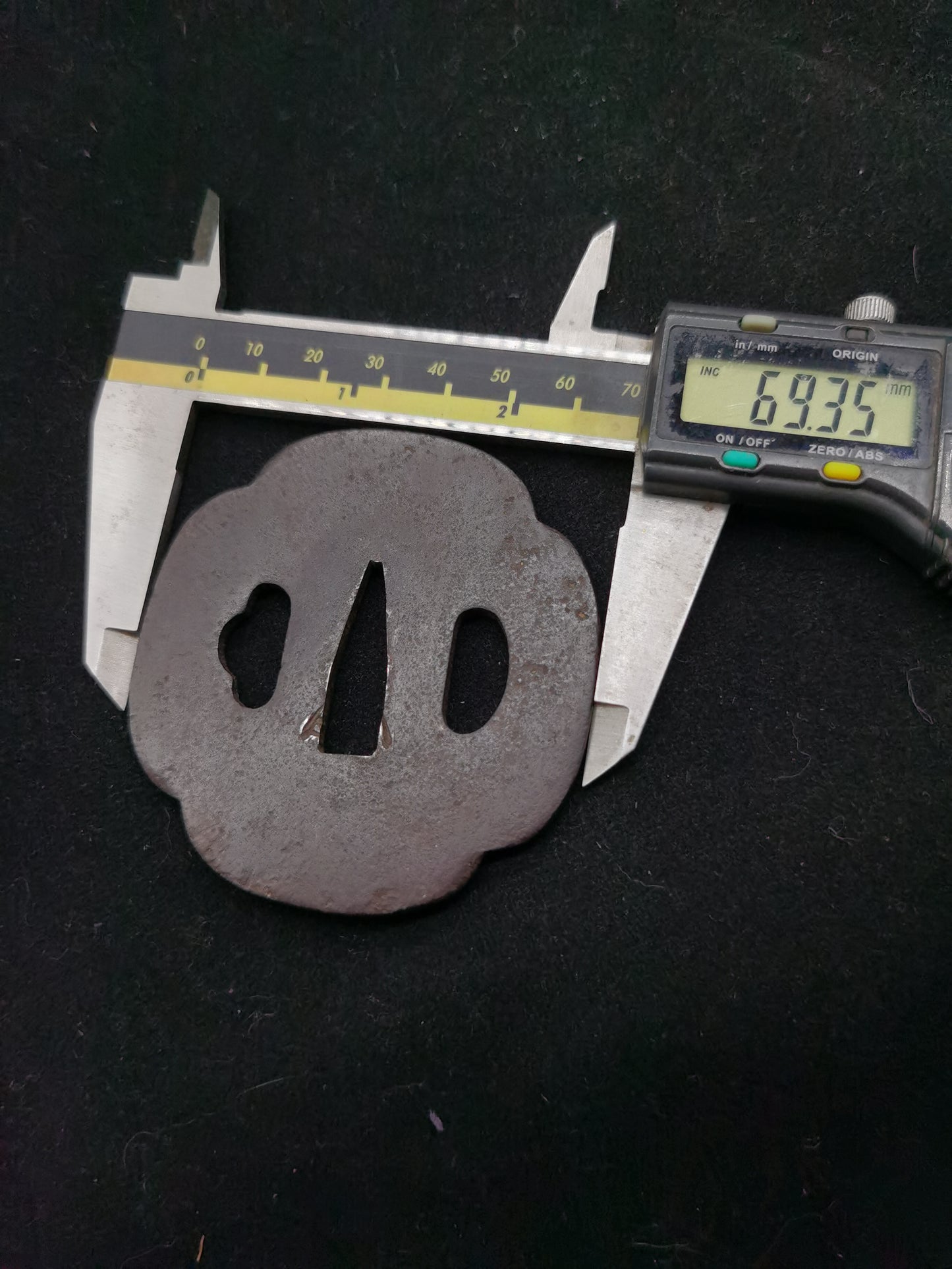 Japanese Two iron plain Tsuba for Wakziashi Special offer Edo Period Antique A099