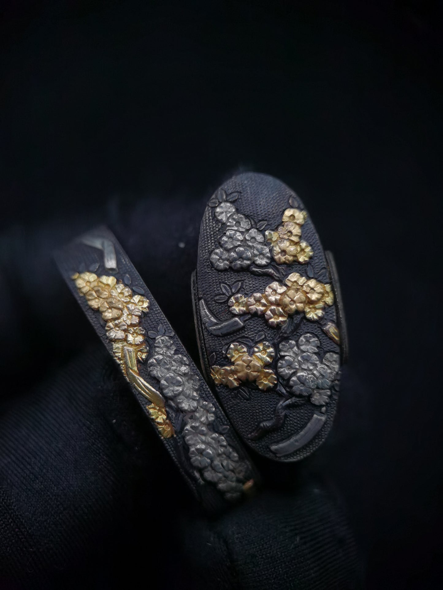 Japanese Cherry Blossom Fuchi & Kashira for Katana and Wakziashi Edo Period Antique B053