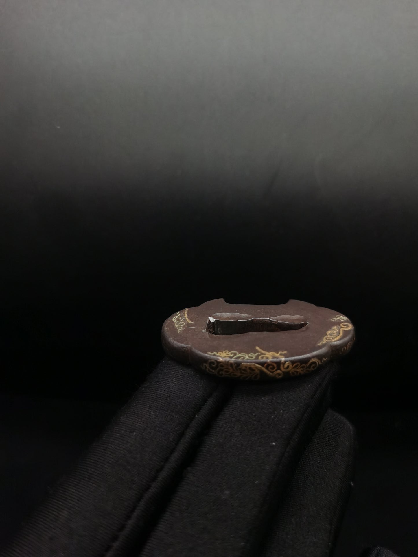 Japanese Flora Pattern Tsuba for Tanto Edo Period Antique A101