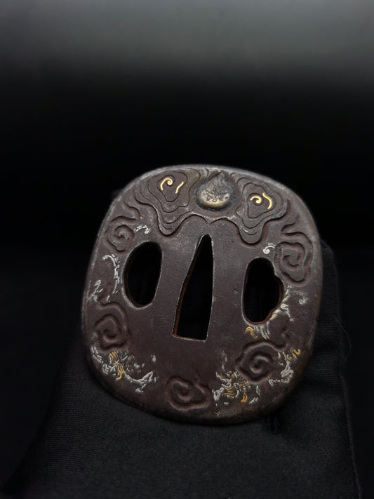 Japanese propitious cloud orbs Tsuba for Wakziashi Edo Period Antique A104