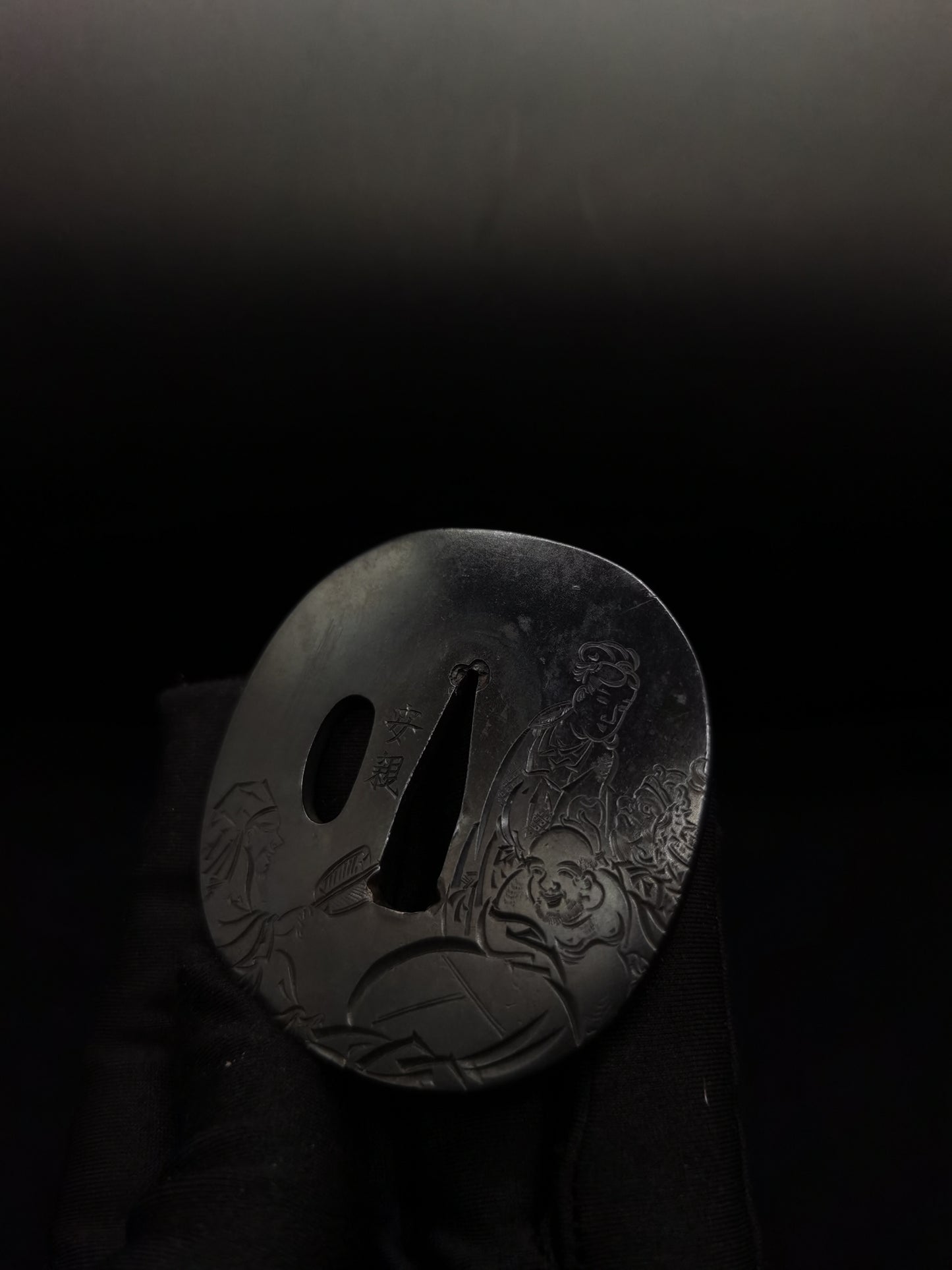 Japanese God of fortune Tsuba for Wakziashi and Tanto Edo Period A113