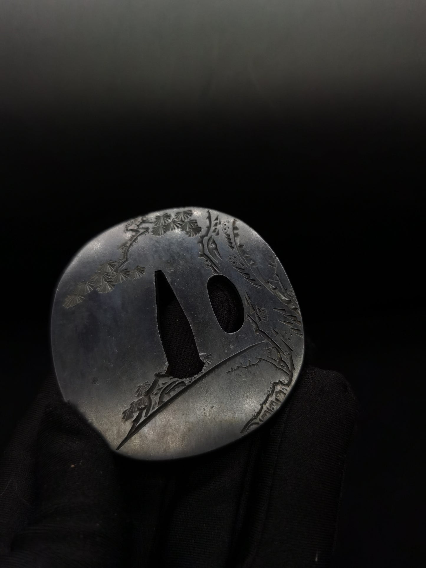 Japanese God of fortune Tsuba for Wakziashi and Tanto Edo Period A113